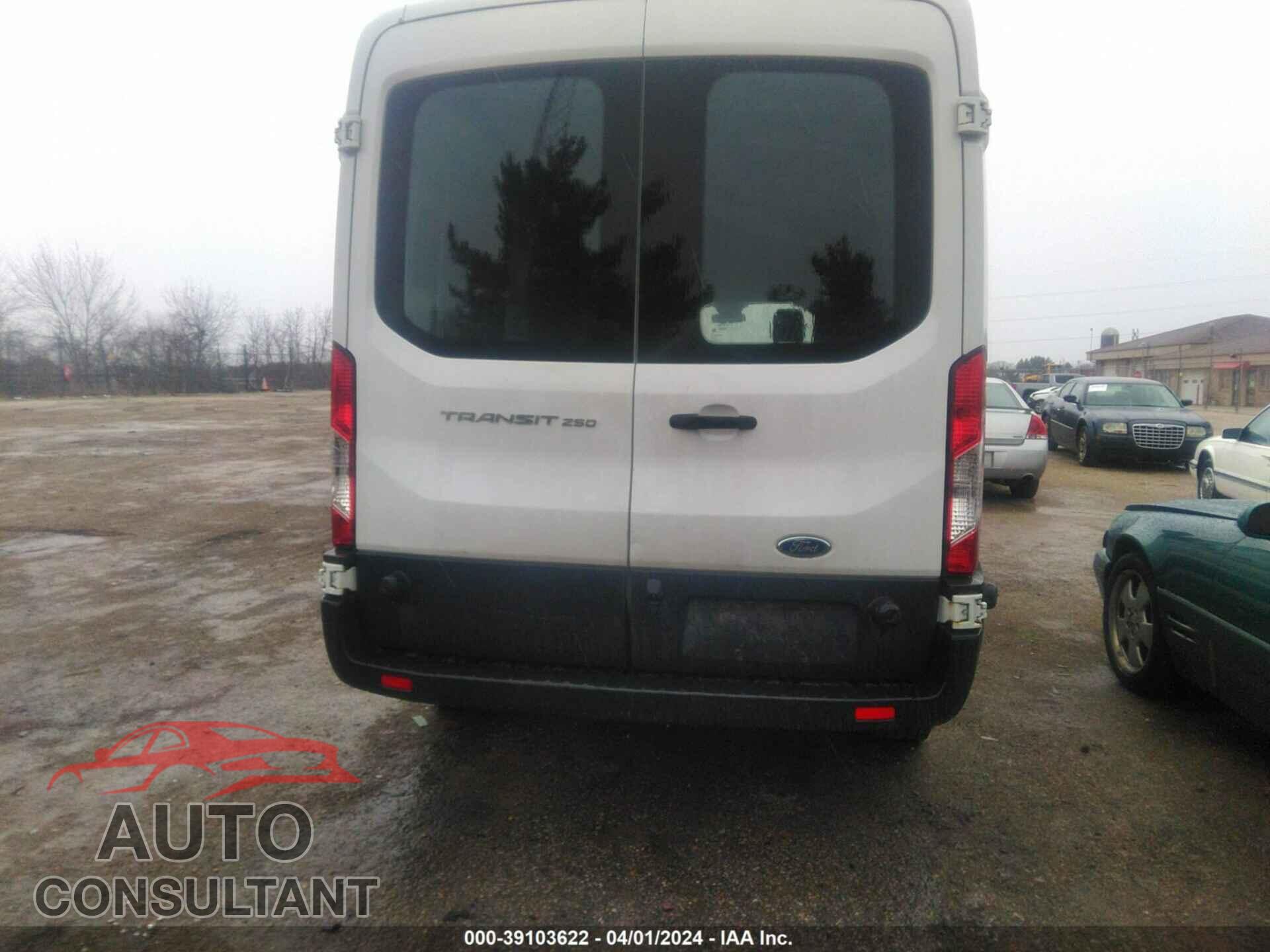 FORD TRANSIT-250 2017 - 1FTYR2CM0HKB14809