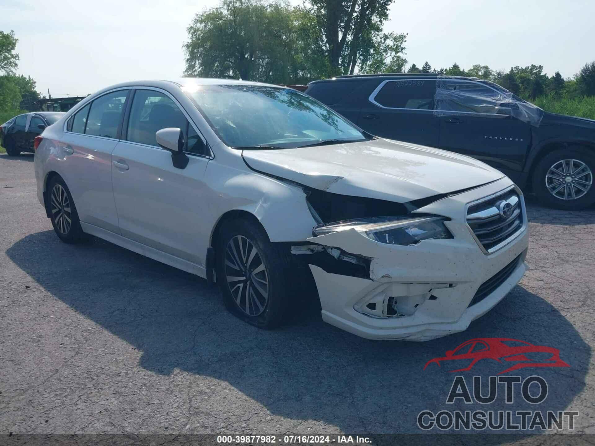 SUBARU LEGACY 2019 - 4S3BNAF63K3041400