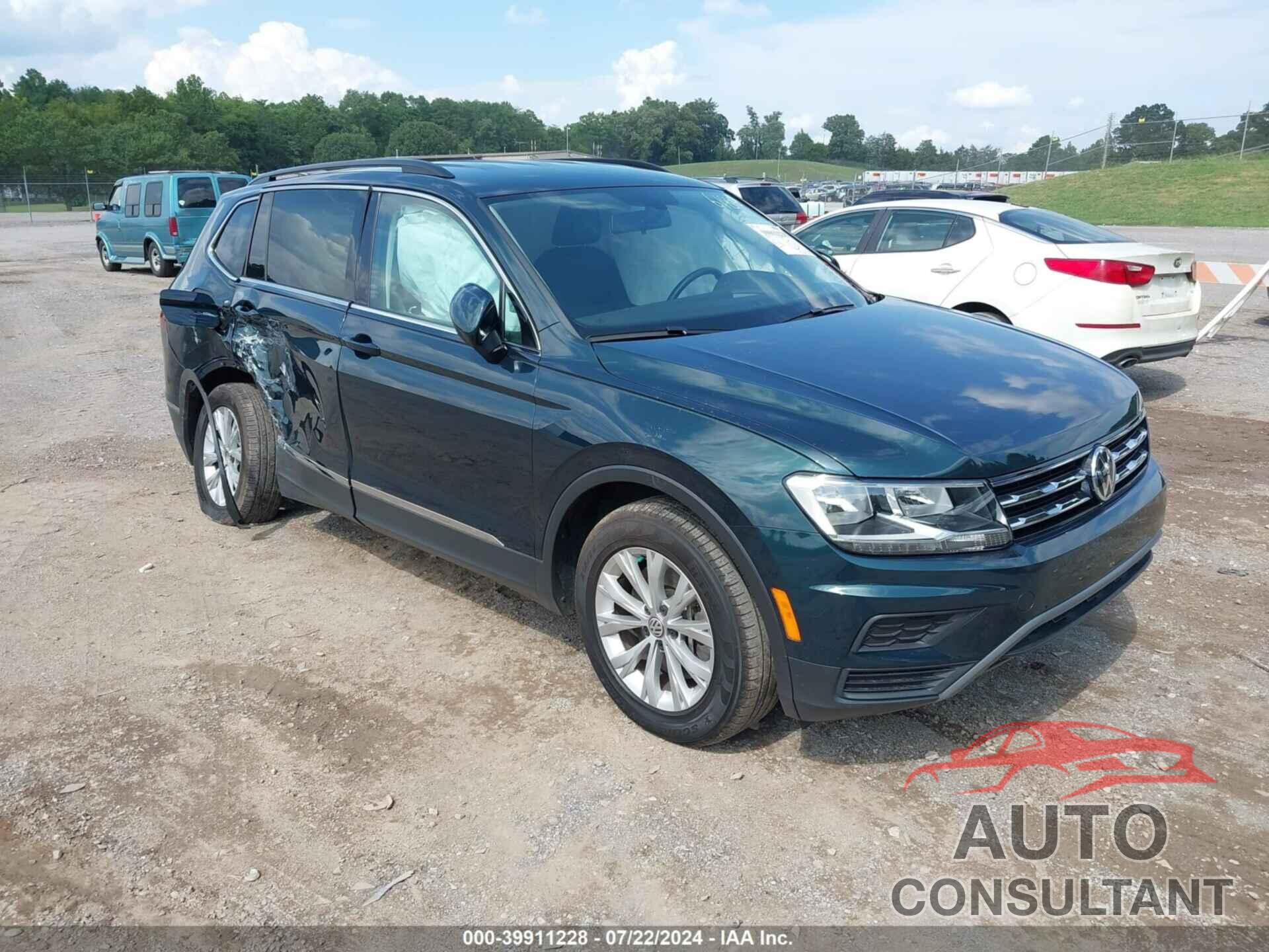 VOLKSWAGEN TIGUAN 2018 - 3VV3B7AX5JM126186