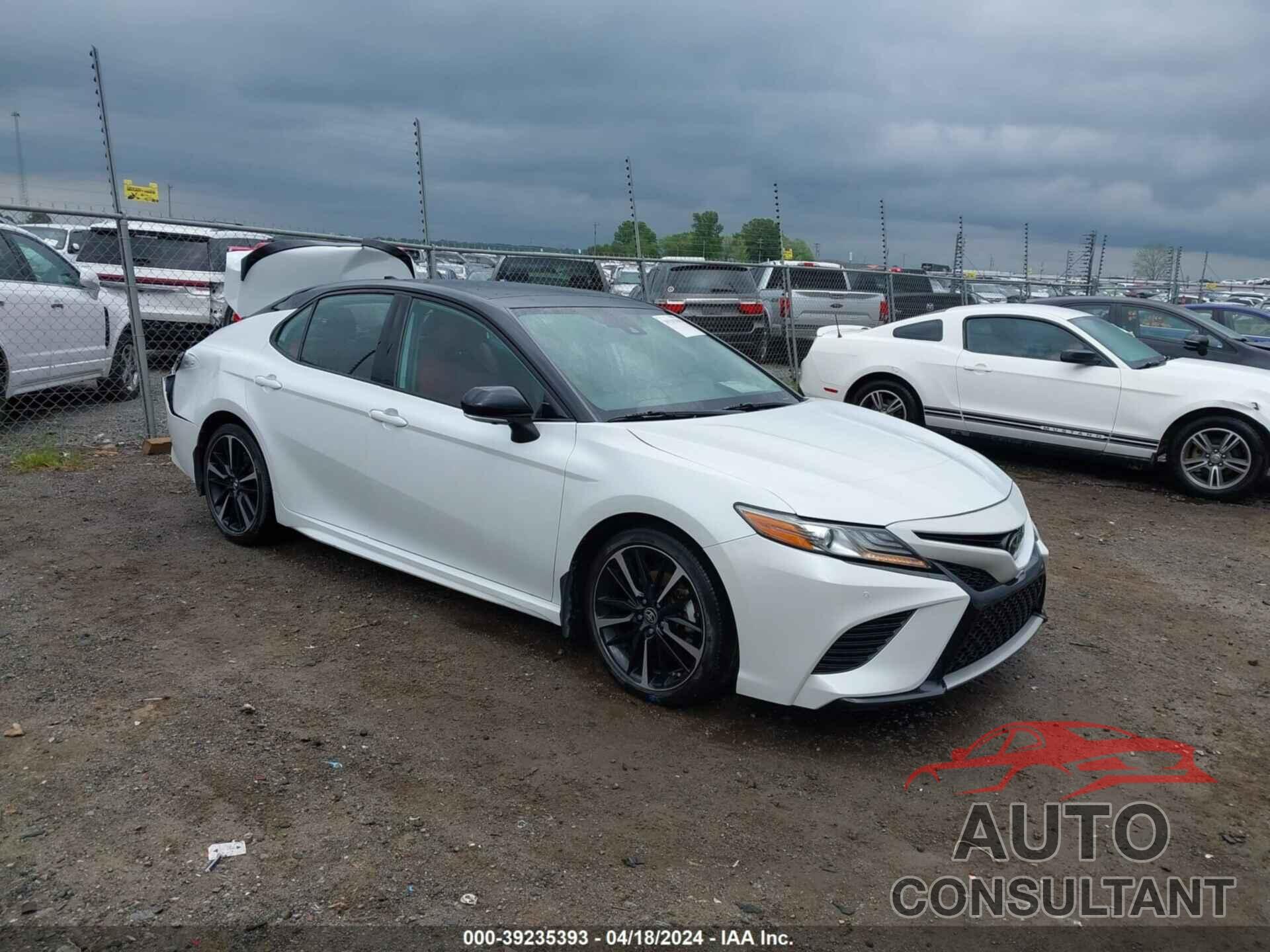 TOYOTA CAMRY 2019 - 4T1BZ1HK4KU023623
