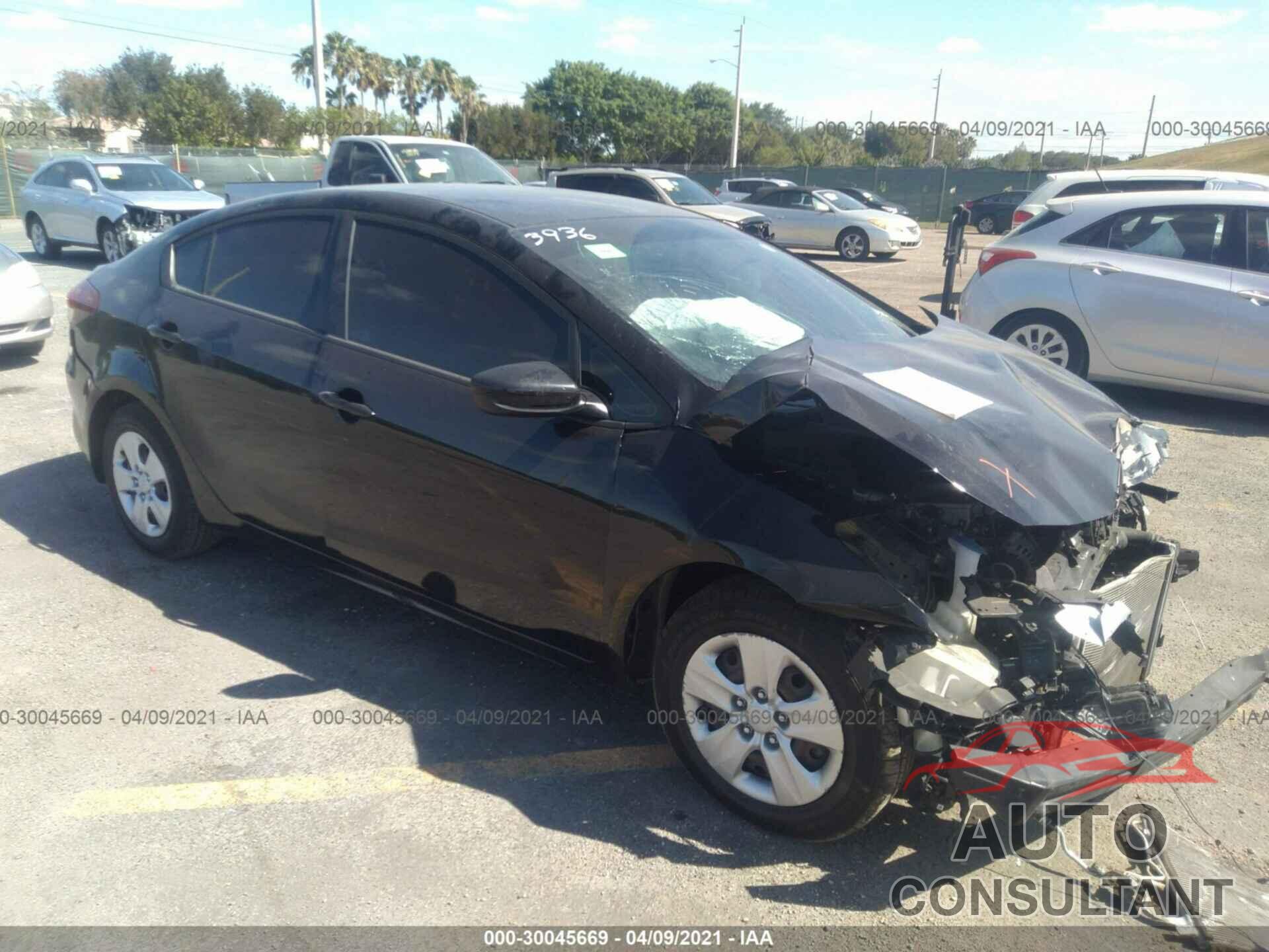 KIA FORTE 2018 - 3KPFK4A72JE213936