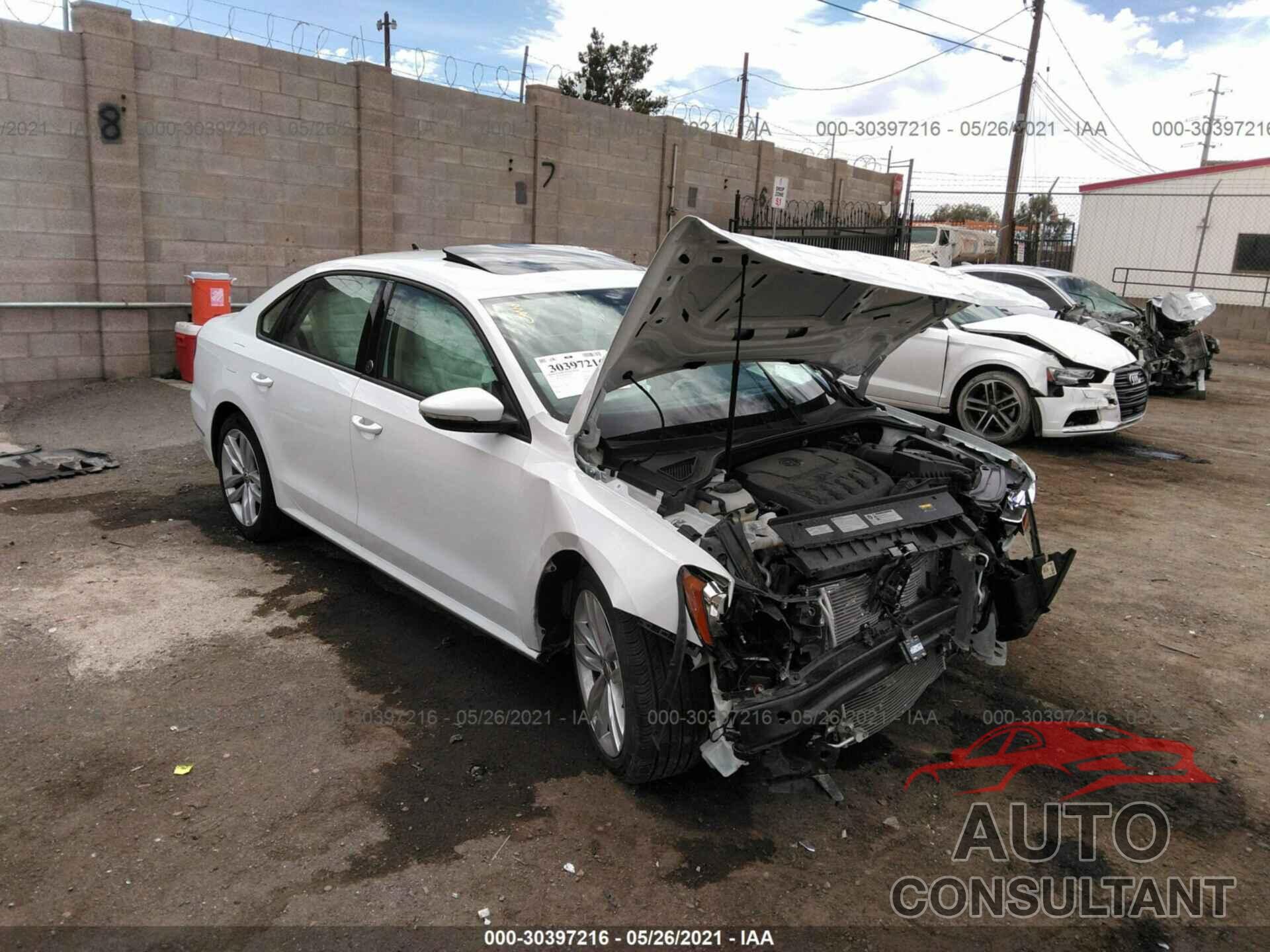 VOLKSWAGEN PASSAT 2019 - 1VWLA7A39KC005420