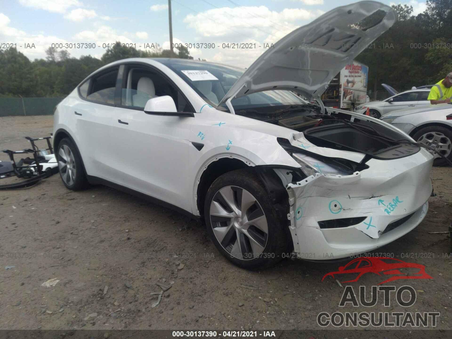 TESLA MODEL Y 2020 - 5YJYGDEEXLF044829