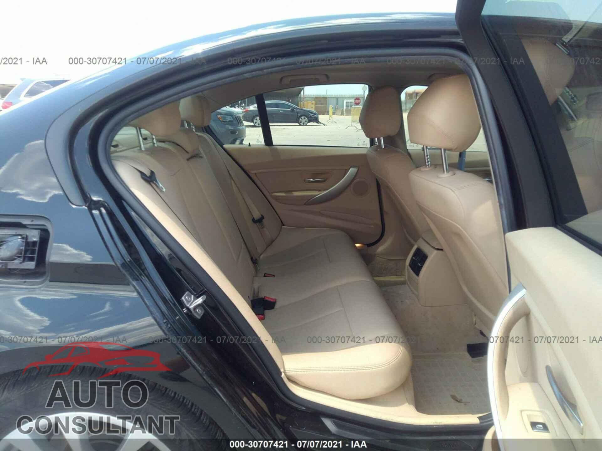 BMW 3 SERIES 2016 - WBA8E1G51GNU10960
