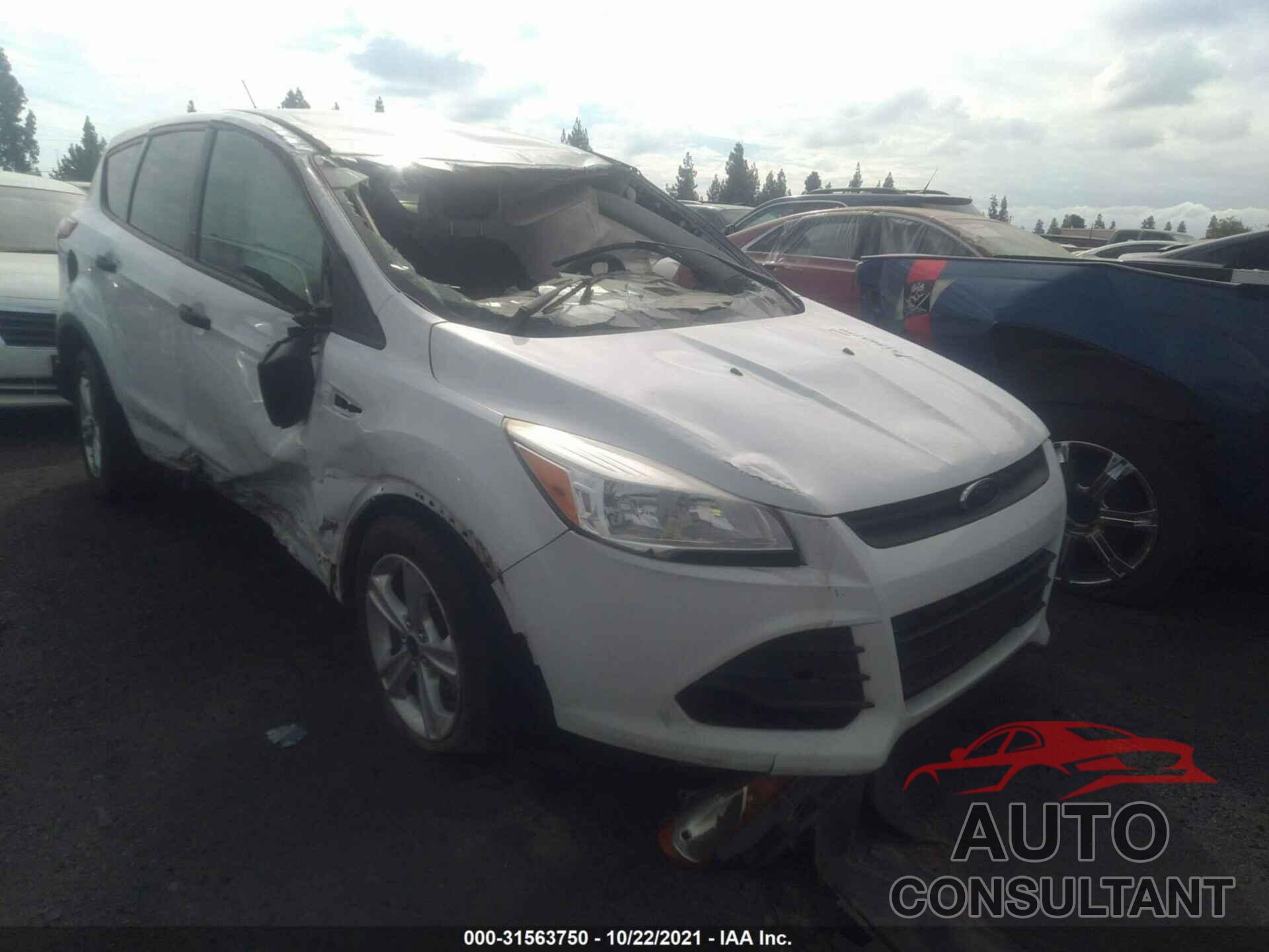 FORD ESCAPE 2016 - 1FMCU0F70GUB40540