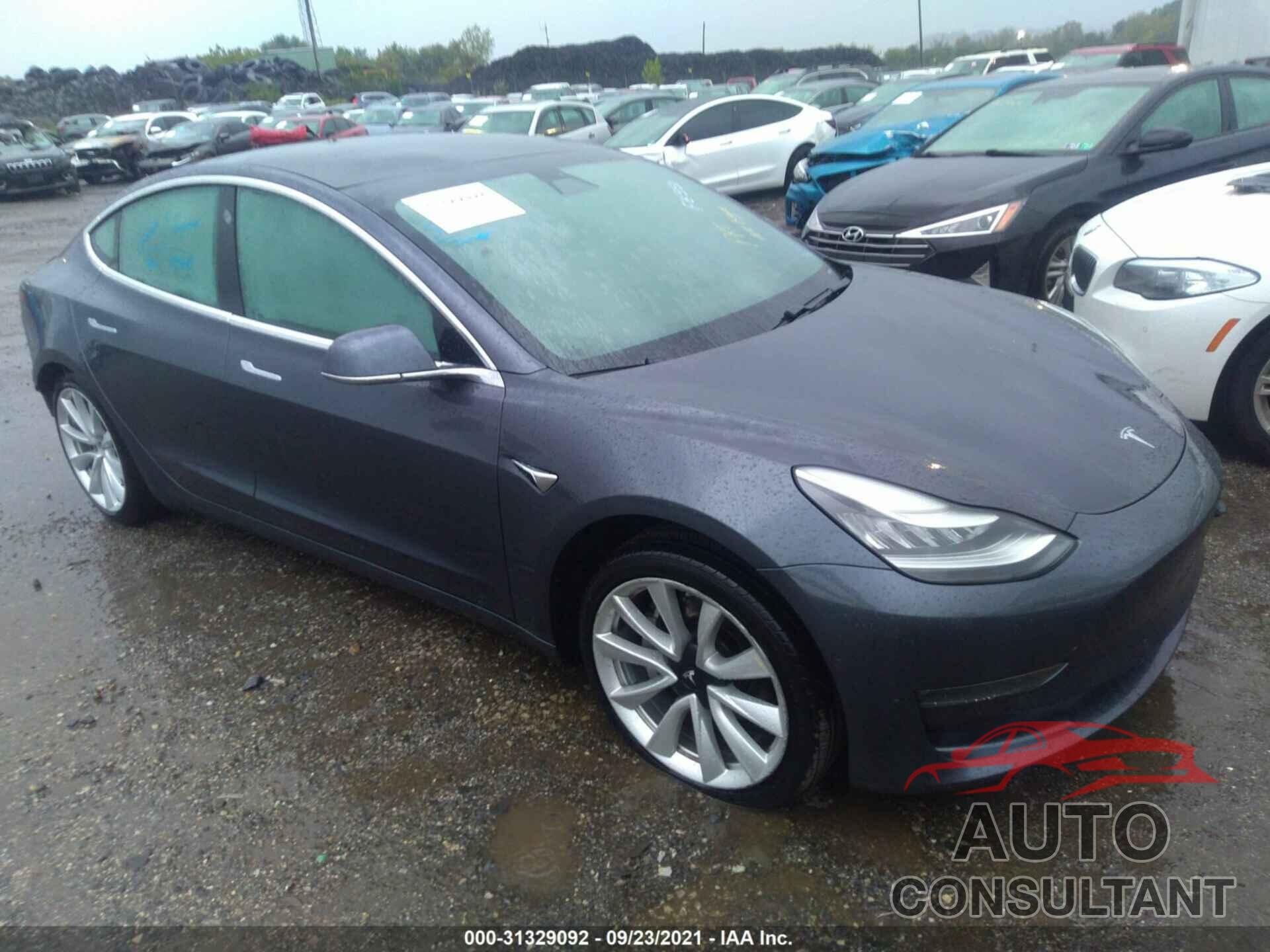 TESLA MODEL 3 2019 - 5YJ3E1EB0KF205837