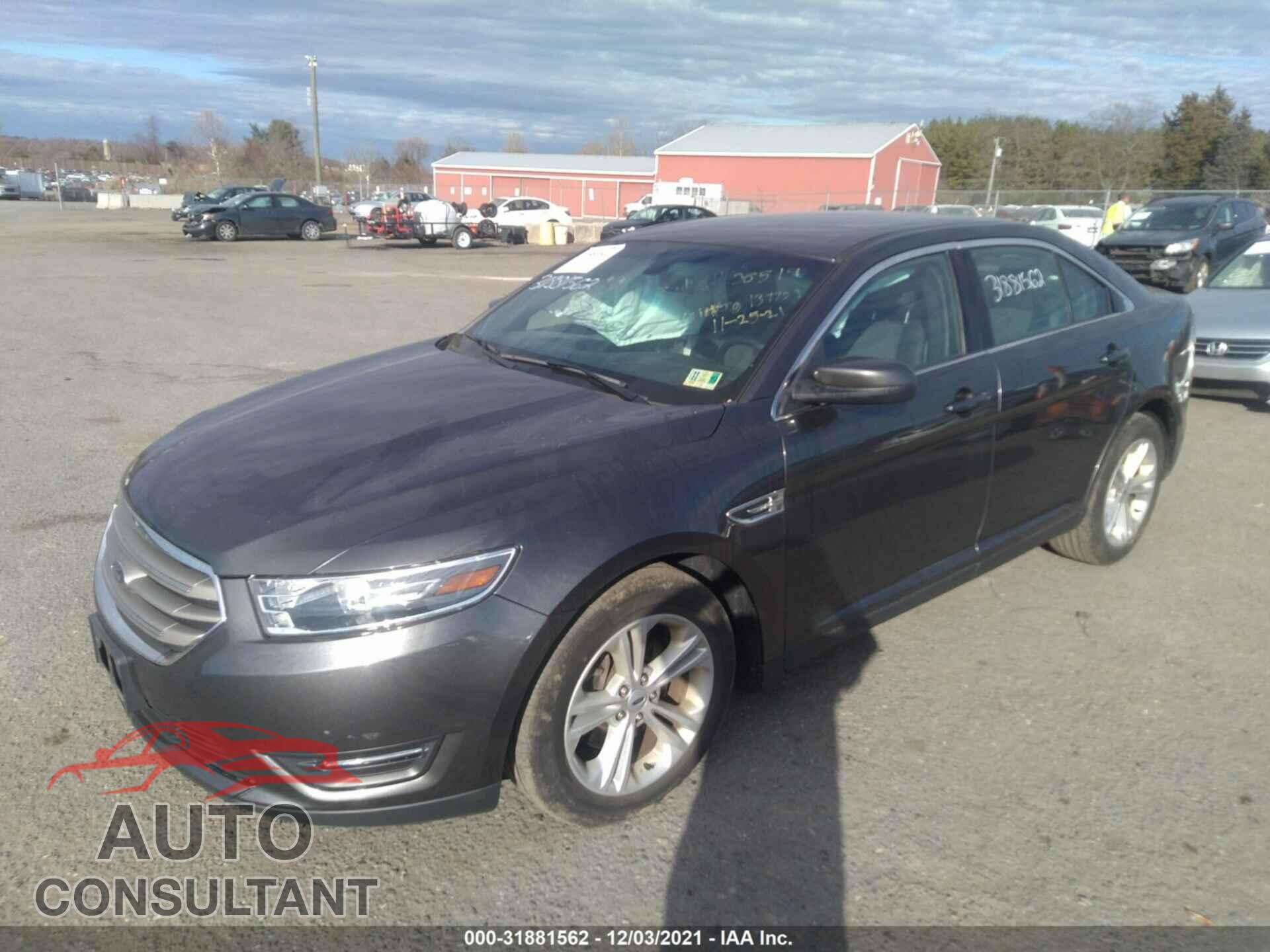 FORD TAURUS 2018 - 1FAHP2E81JG137729