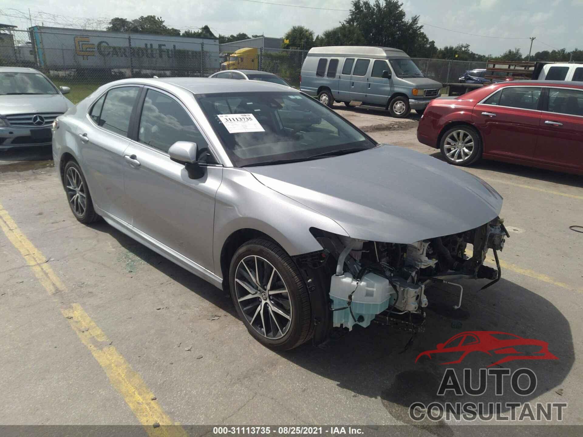 TOYOTA CAMRY 2021 - 4T1G11AK1MU553624