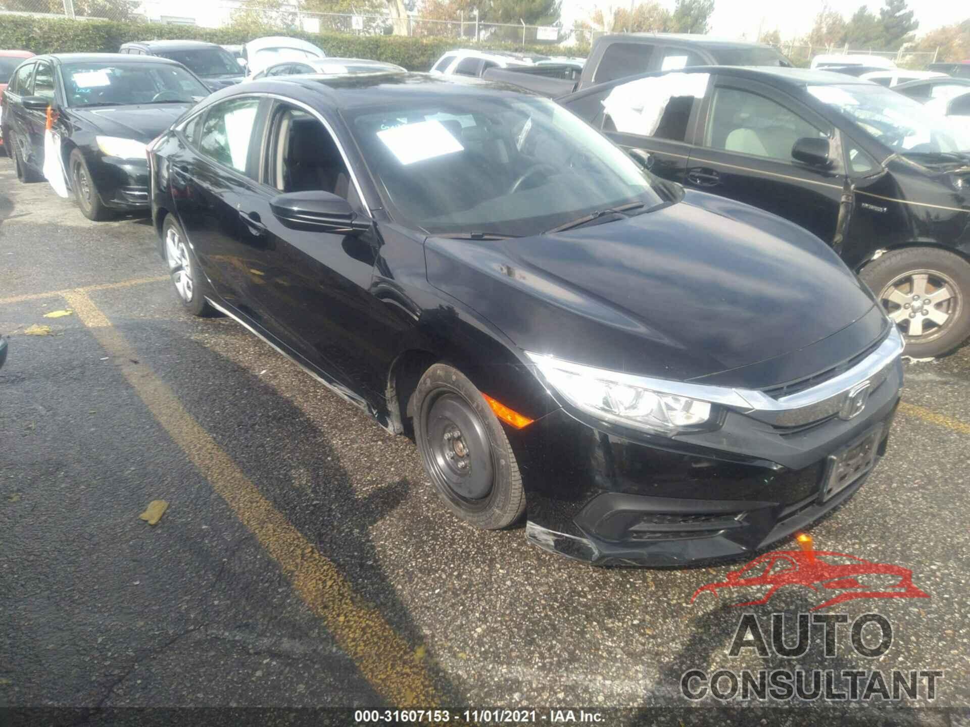 HONDA CIVIC SEDAN 2018 - 2HGFC2E57JH558413