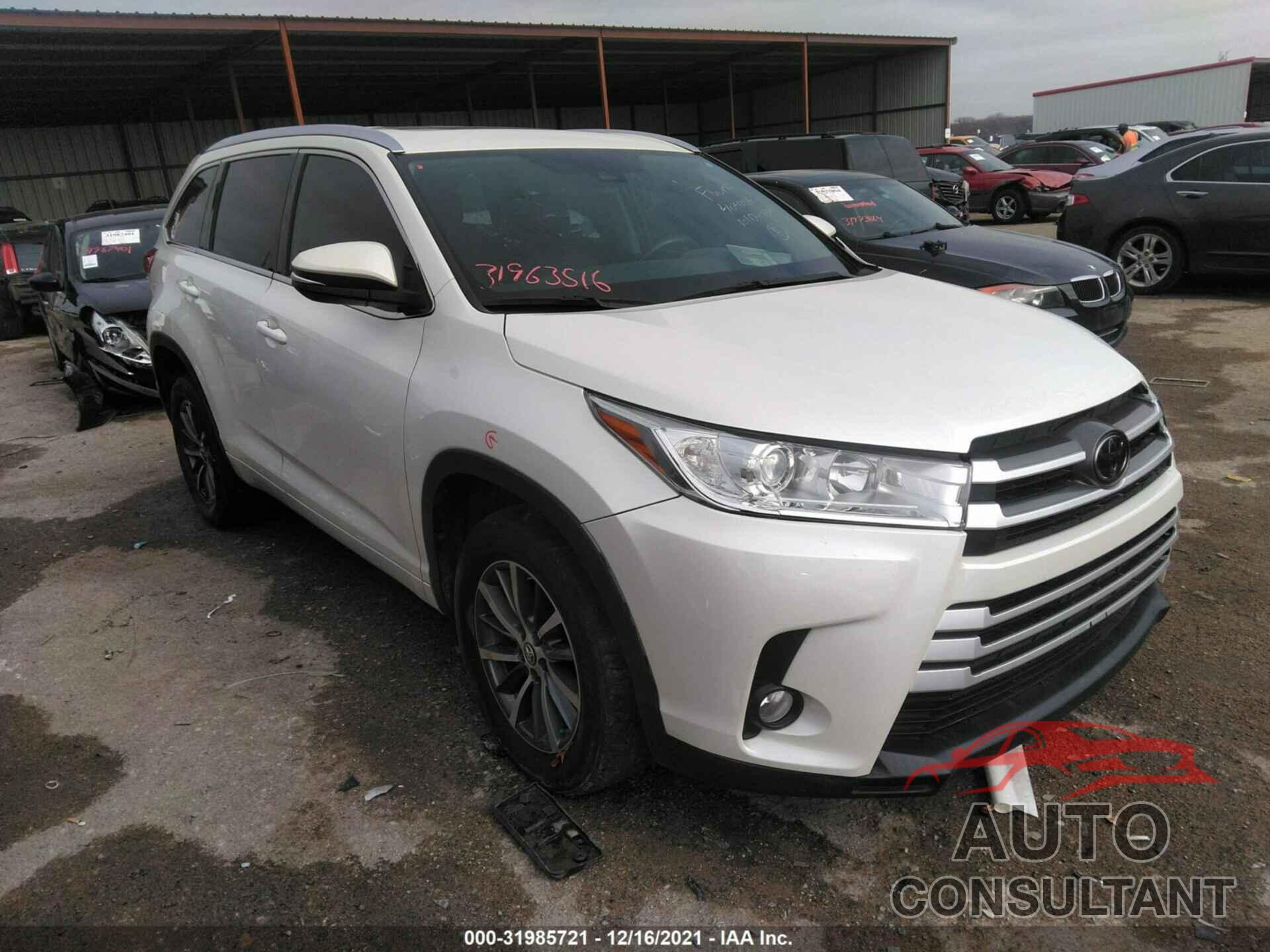 TOYOTA HIGHLANDER 2018 - 5TDKZRFH8JS542882