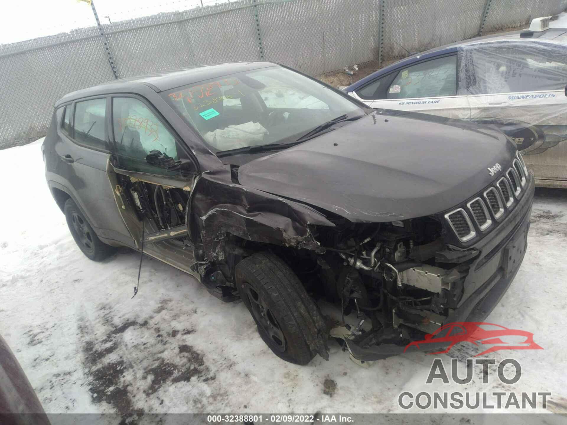 JEEP COMPASS 2019 - 3C4NJDAB3KT801053
