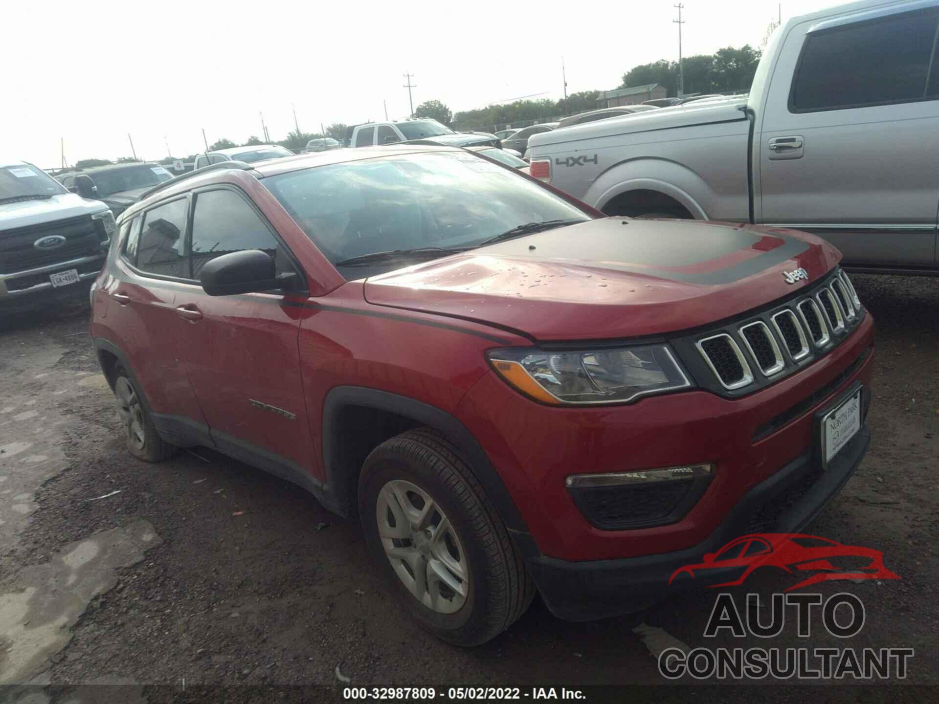 JEEP COMPASS 2018 - 3C4NJCAB2JT328545