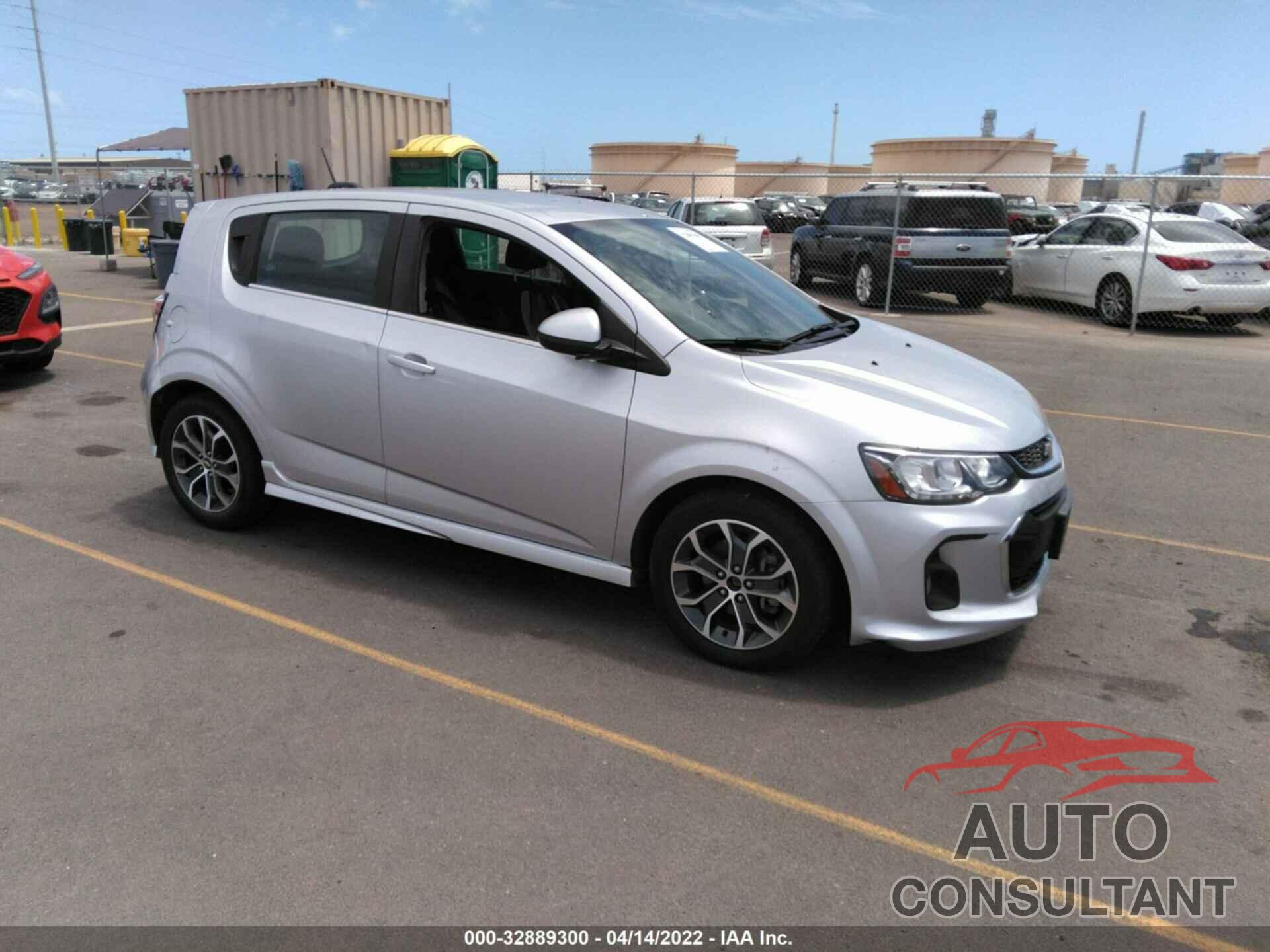 CHEVROLET SONIC 2017 - 1G1JD6SH6H4110997