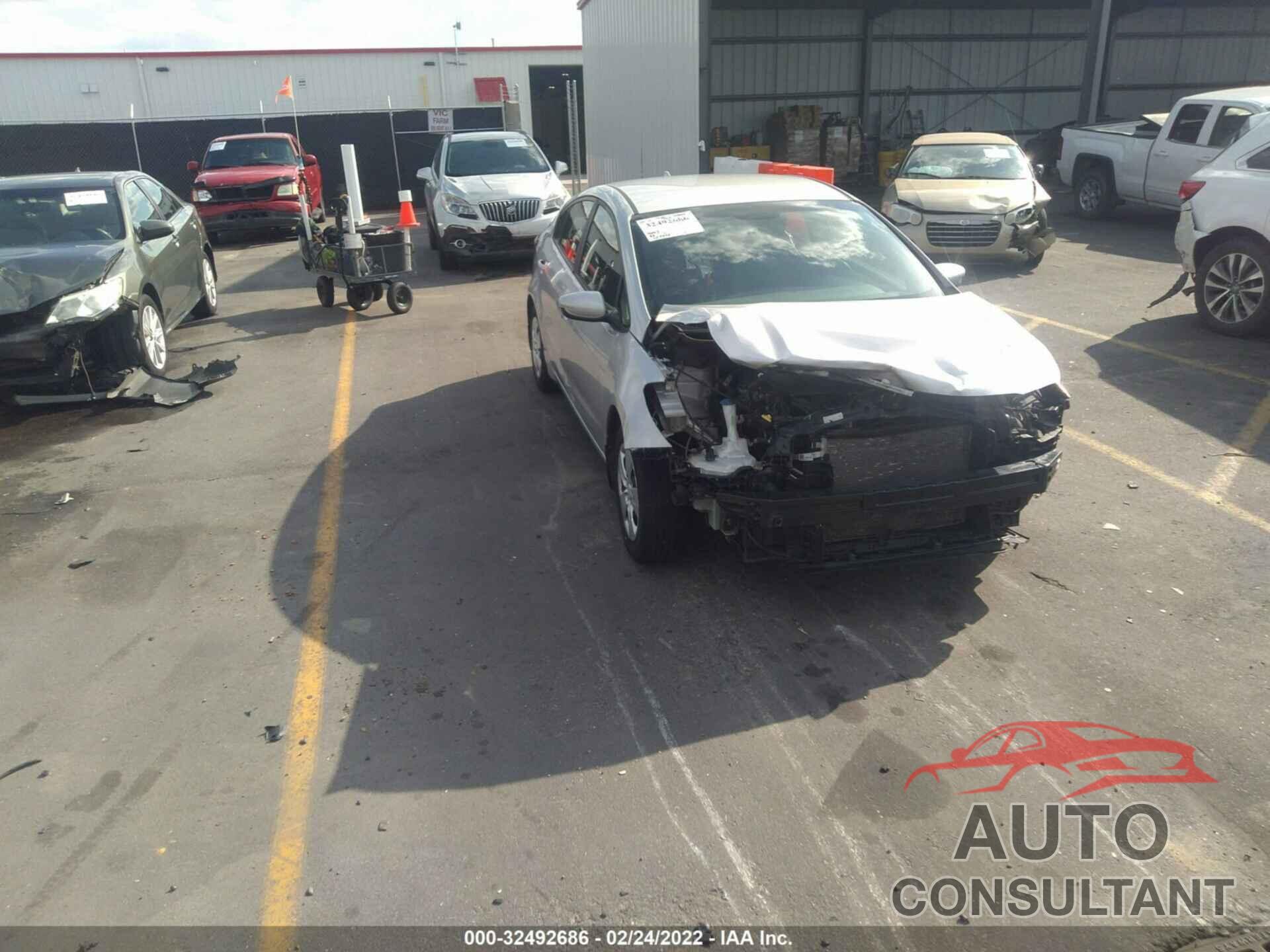 KIA FORTE 2017 - 3KPFL4A7XHE023759