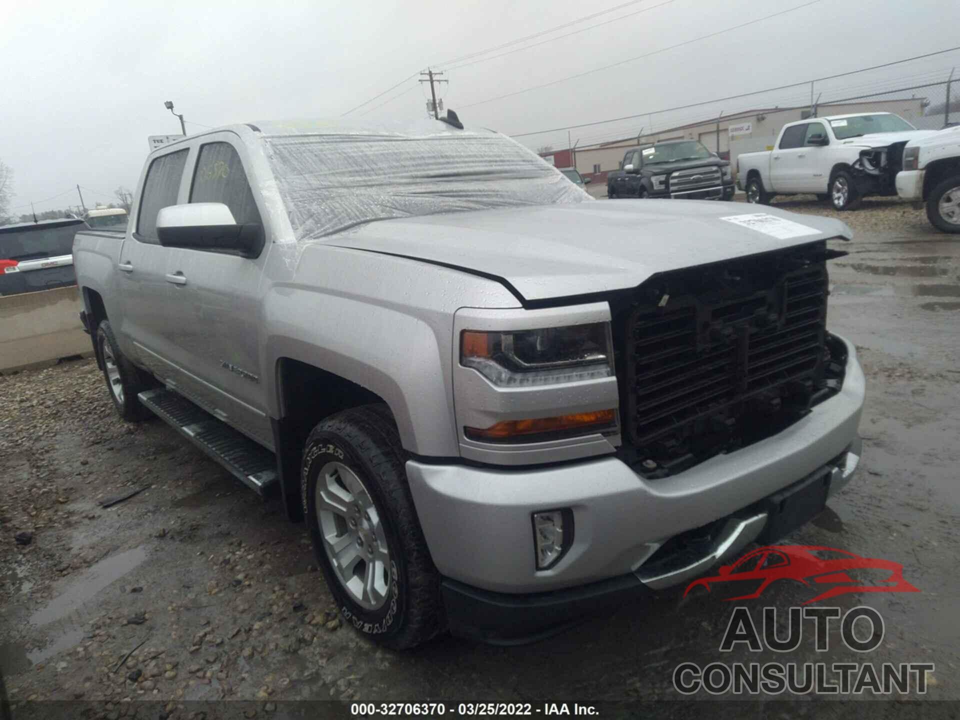 CHEVROLET SILVERADO 1500 2018 - 3GCUKREC1JG118509