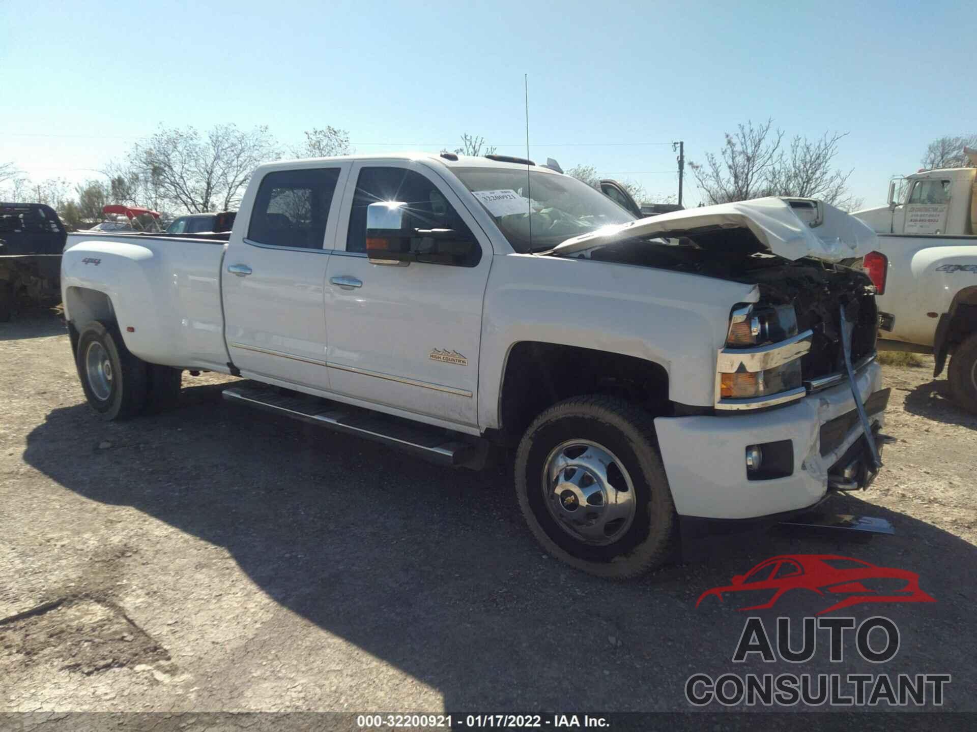 CHEVROLET SILVERADO 3500HD 2018 - 1GC4K1EY7JF227488