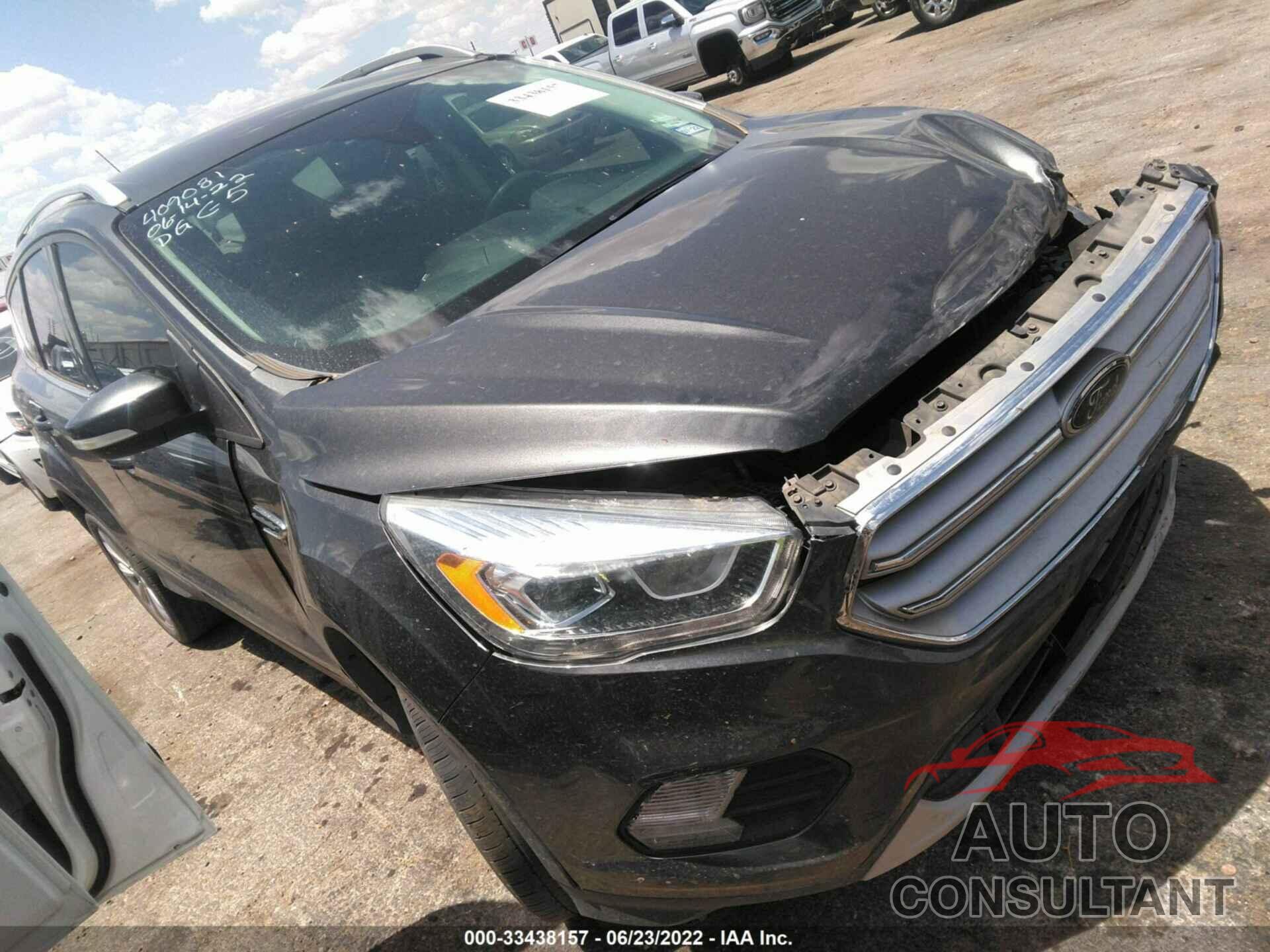FORD ESCAPE 2017 - 1FMCU0J90HUA22644