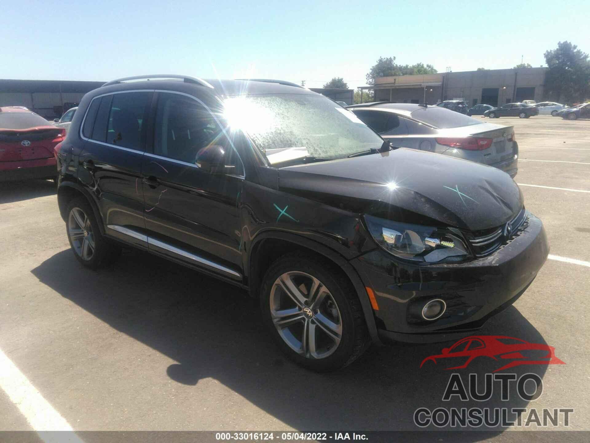 VOLKSWAGEN TIGUAN 2017 - WVGTV7AX9HK017152