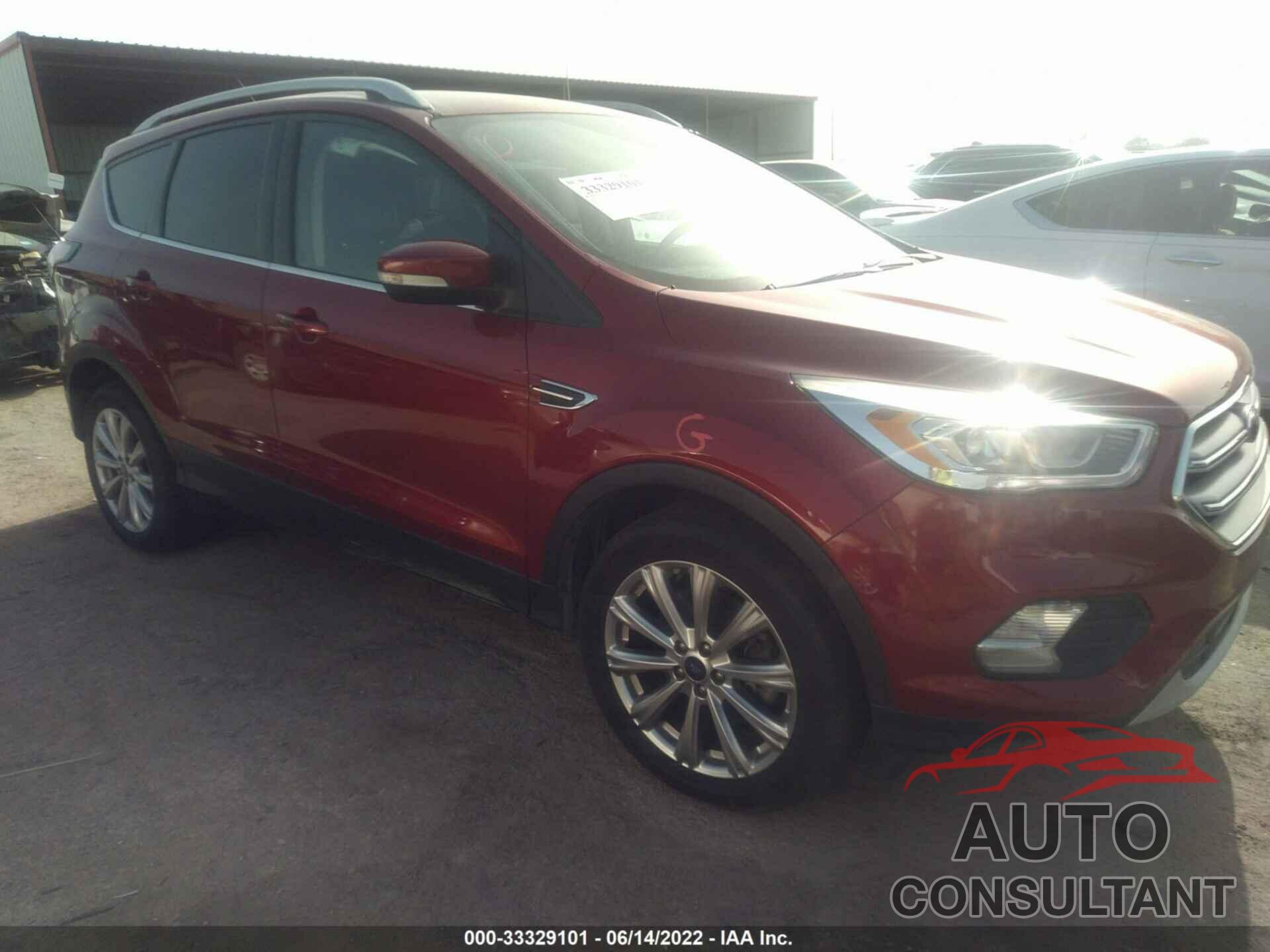 FORD ESCAPE 2017 - 1FMCU0J98HUD45727