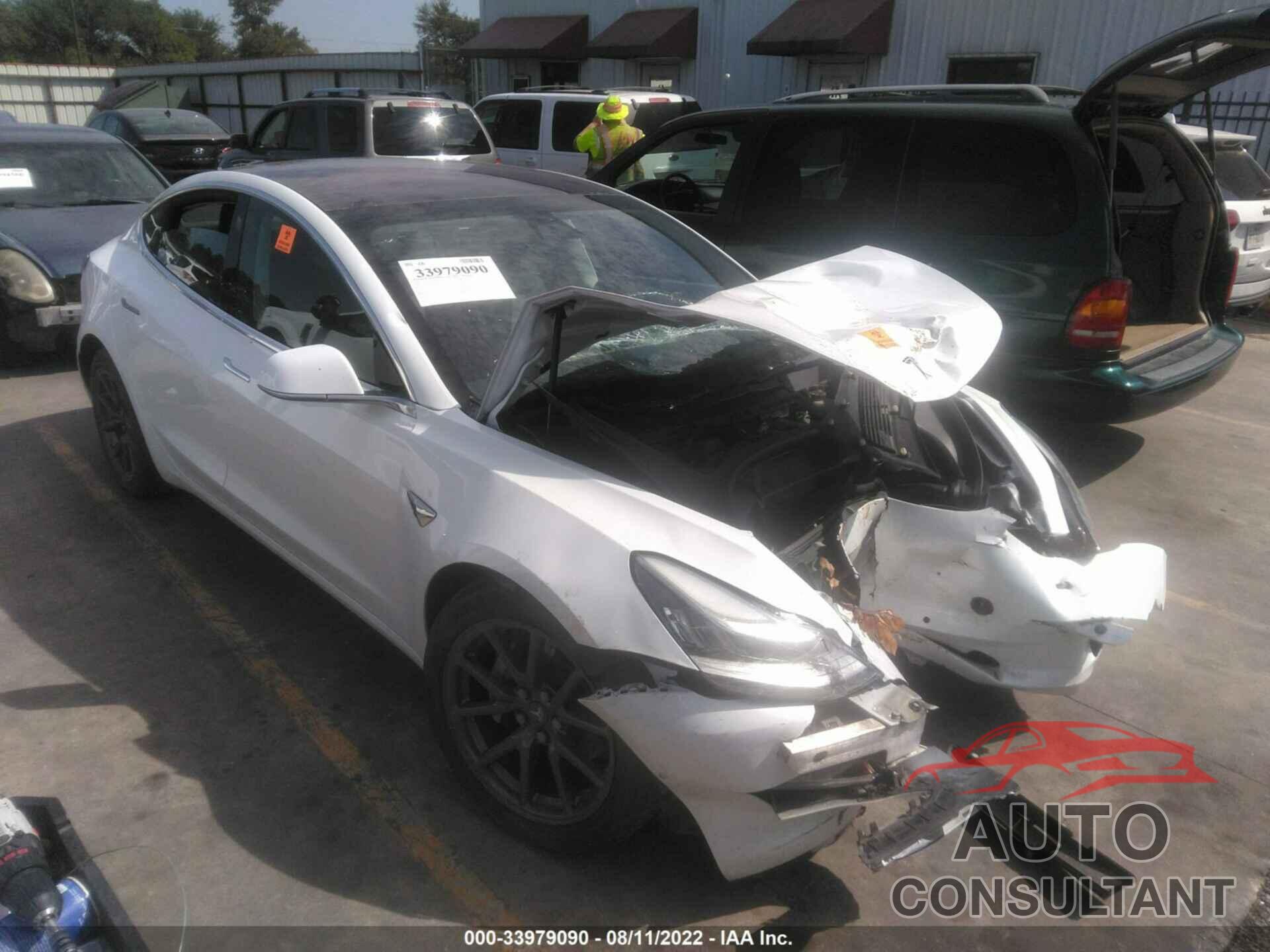 TESLA MODEL 3 2018 - 5YJ3E1EA5JF035268