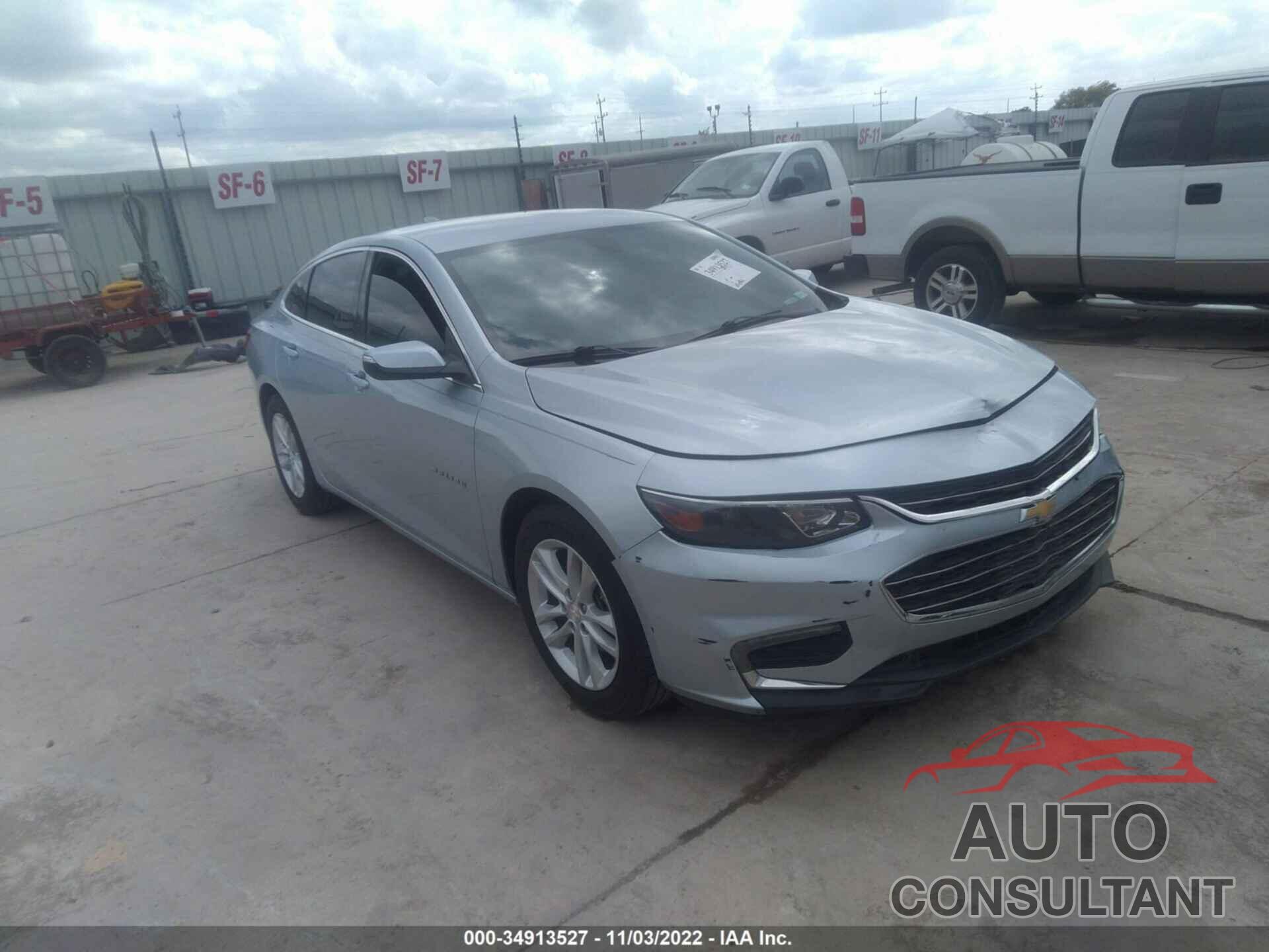 CHEVROLET MALIBU 2017 - 1G1ZE5ST3HF176393