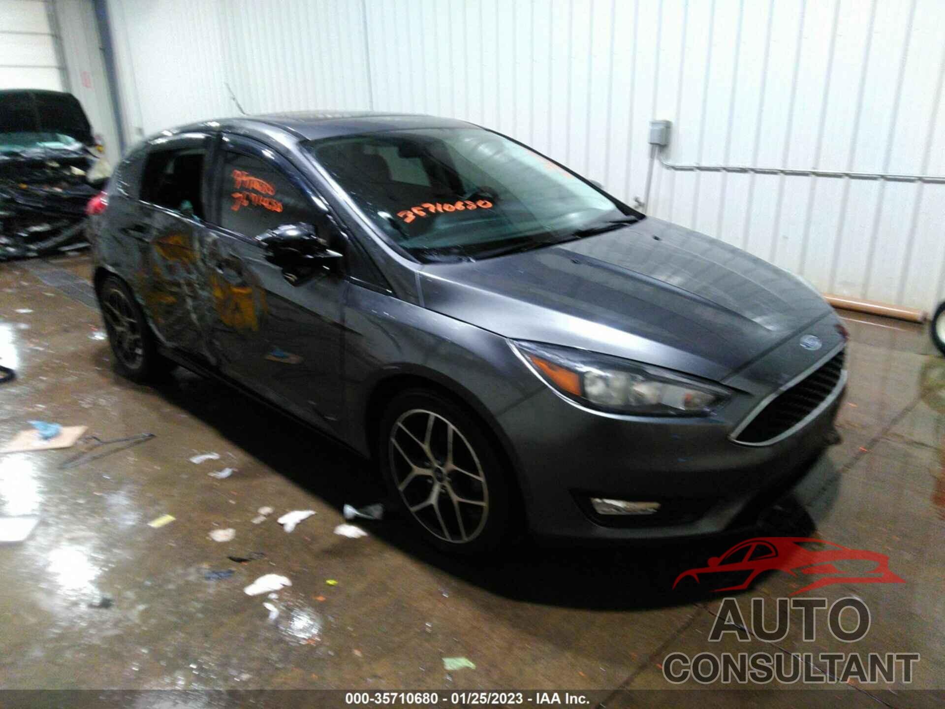 FORD FOCUS 2018 - 1FADP3M23JL322454