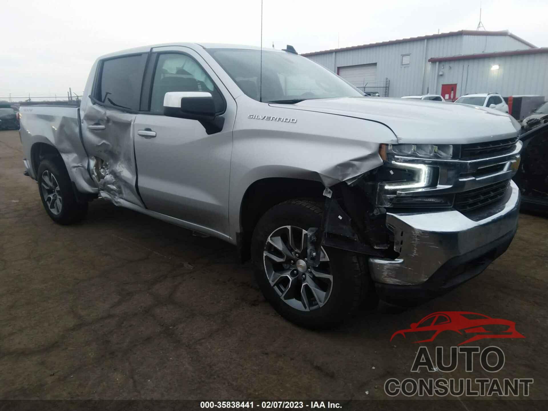 CHEVROLET SILVERADO 1500 2021 - 1GCPYJEK4MZ411412