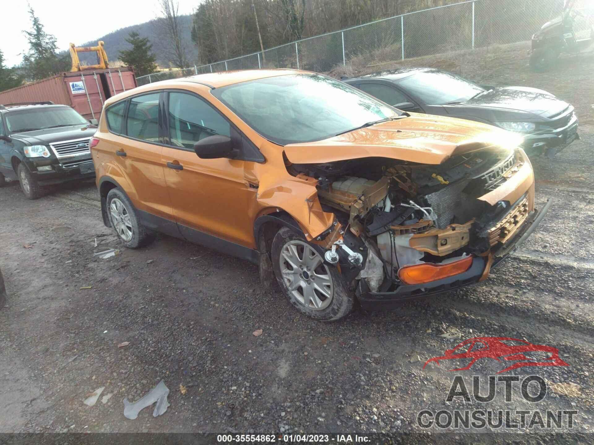 FORD ESCAPE 2016 - 1FMCU0F70GUB82903