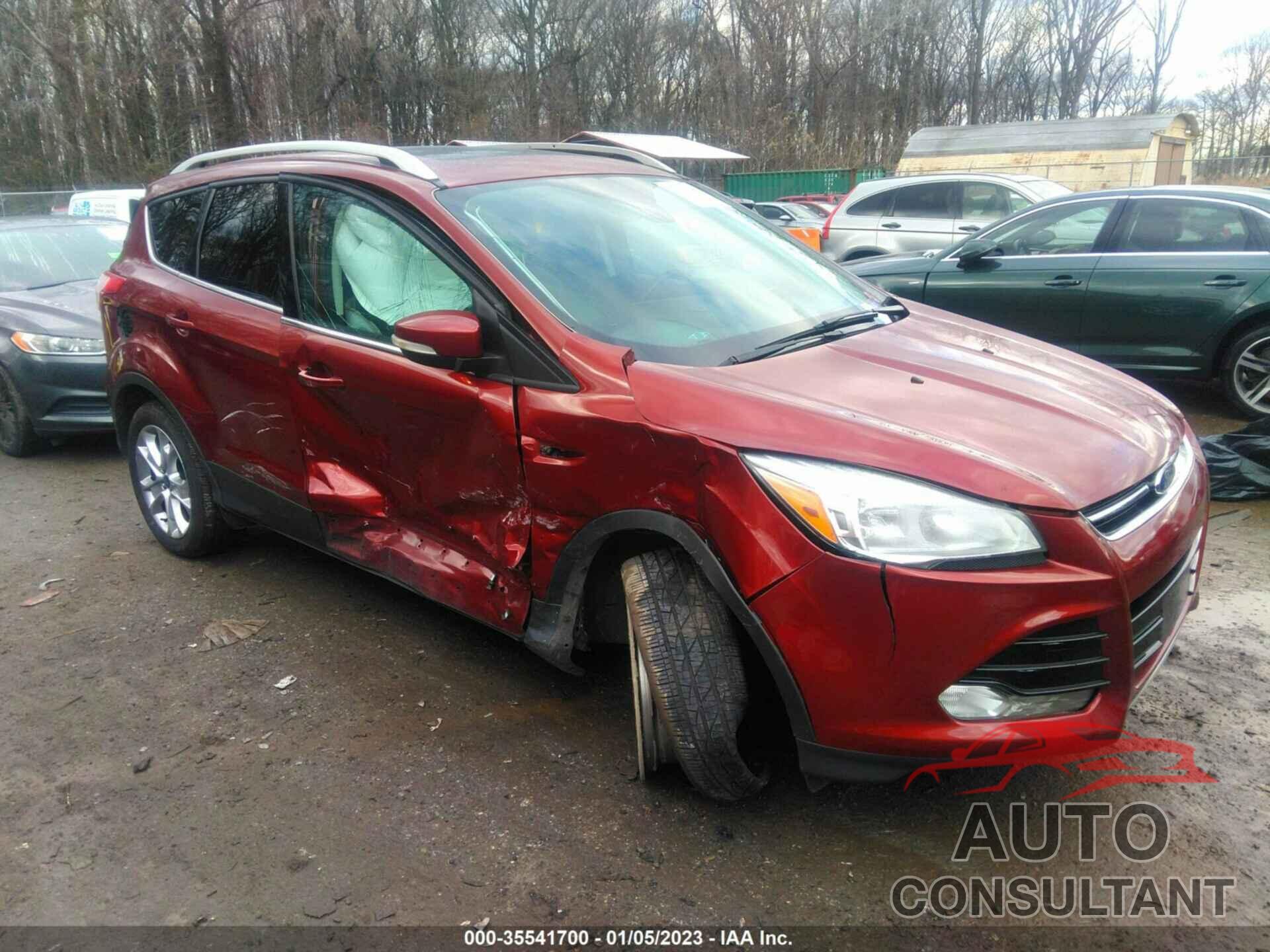 FORD ESCAPE 2016 - 1FMCU9J9XGUB31552