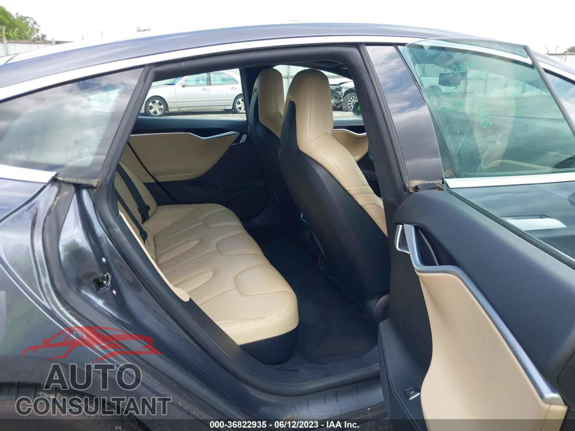 TESLA MODEL S 2016 - 5YJSA1E19GF136751