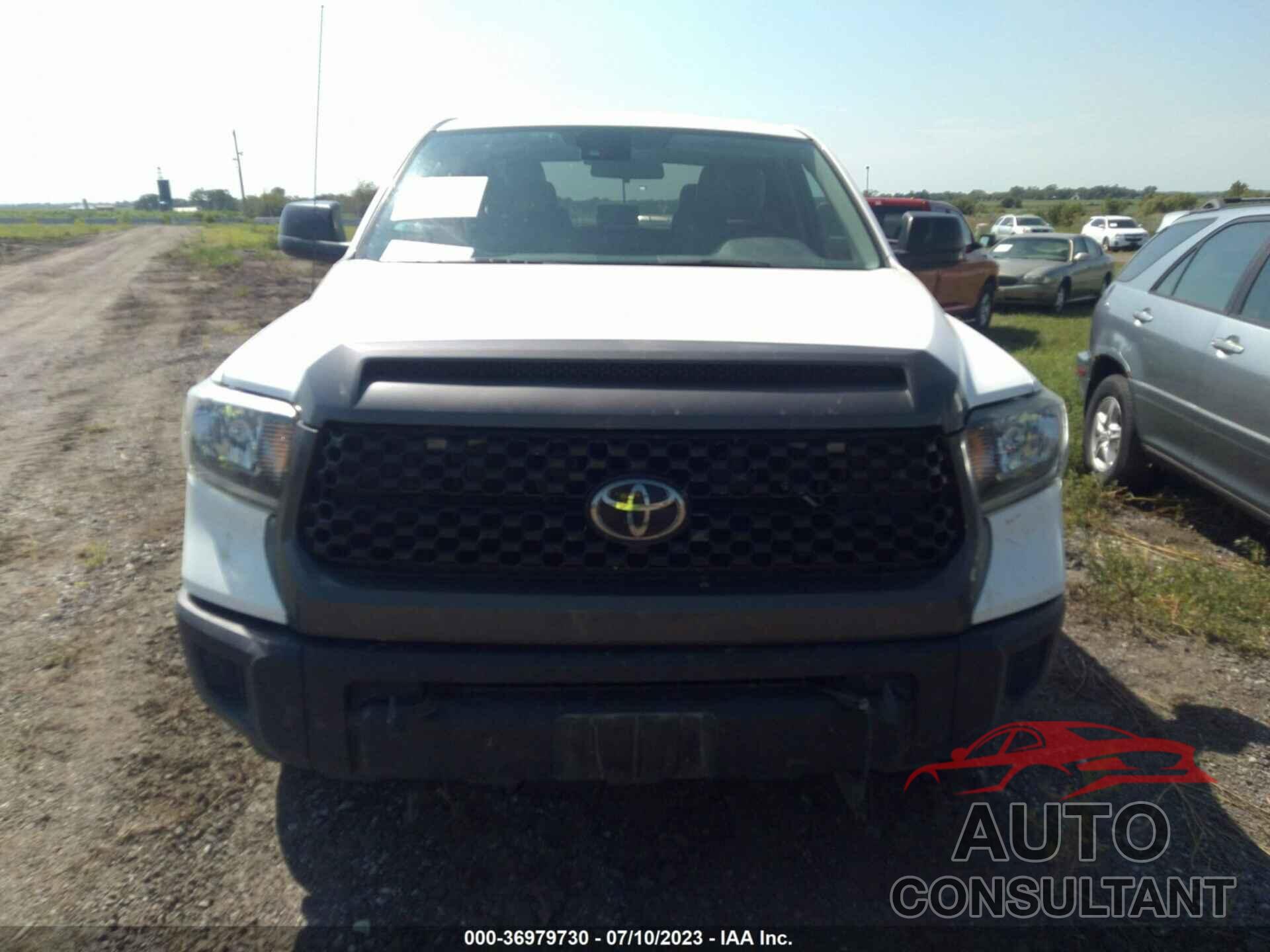 TOYOTA TUNDRA 2019 - 5TFUM5F10KX081336