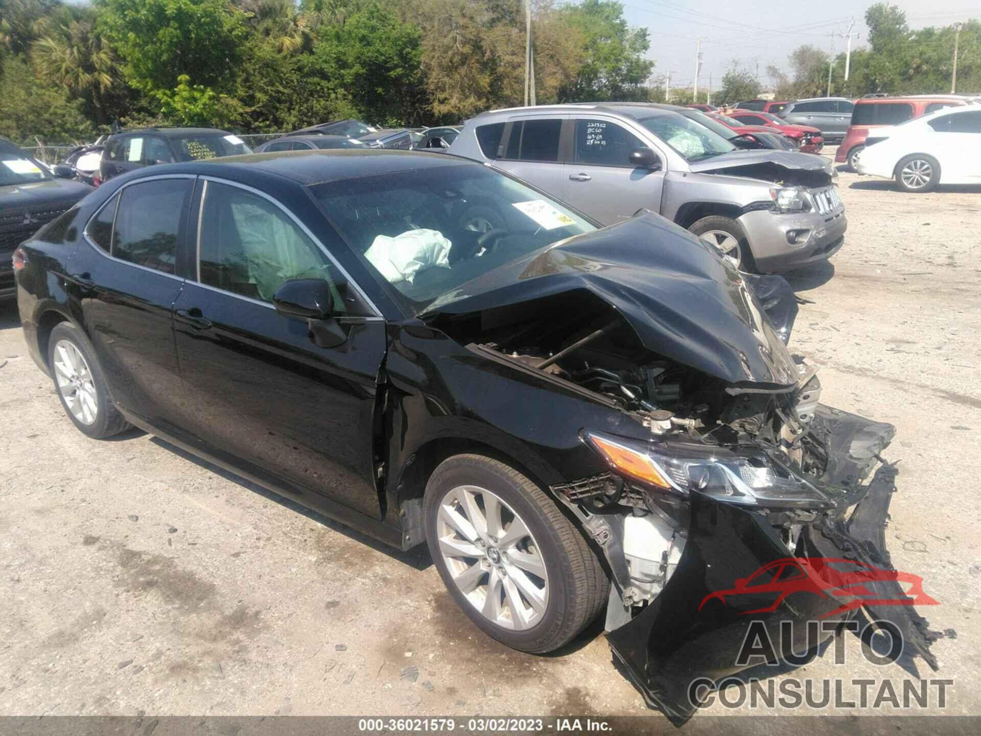 TOYOTA CAMRY 2018 - 4T1B11HK4JU587827