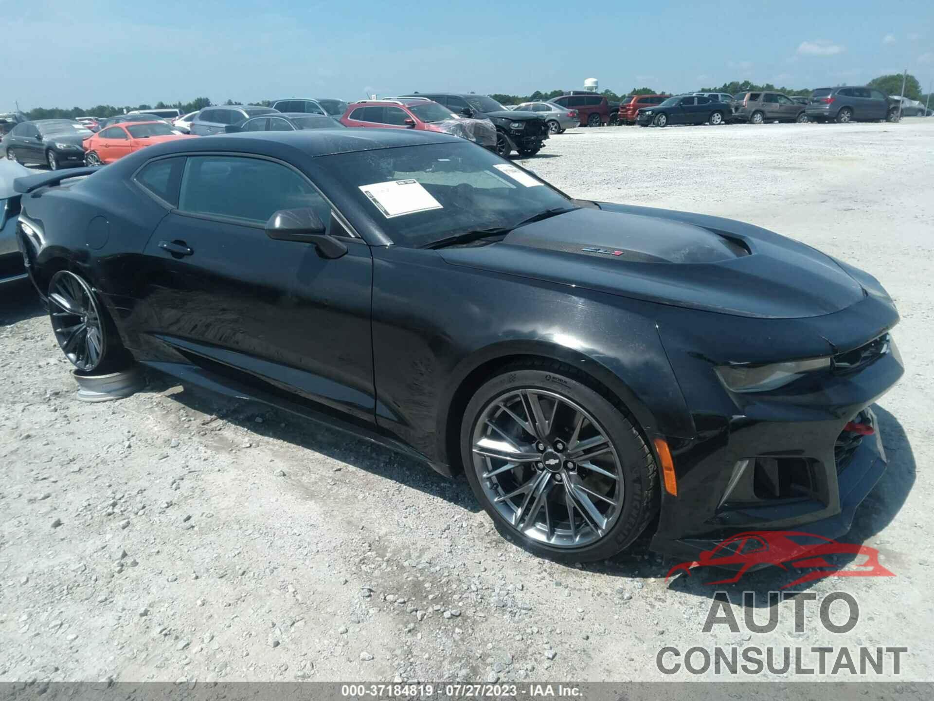 CHEVROLET CAMARO 2018 - 1G1FK1R65J0143943