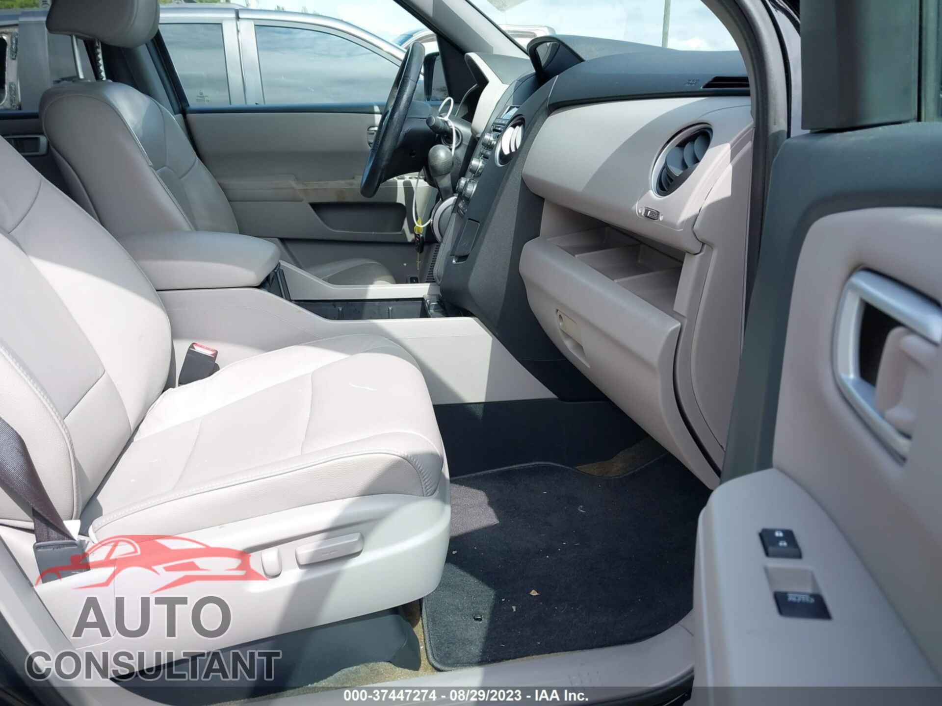 HONDA PILOT 2015 - 5FNYF3H52FB021509