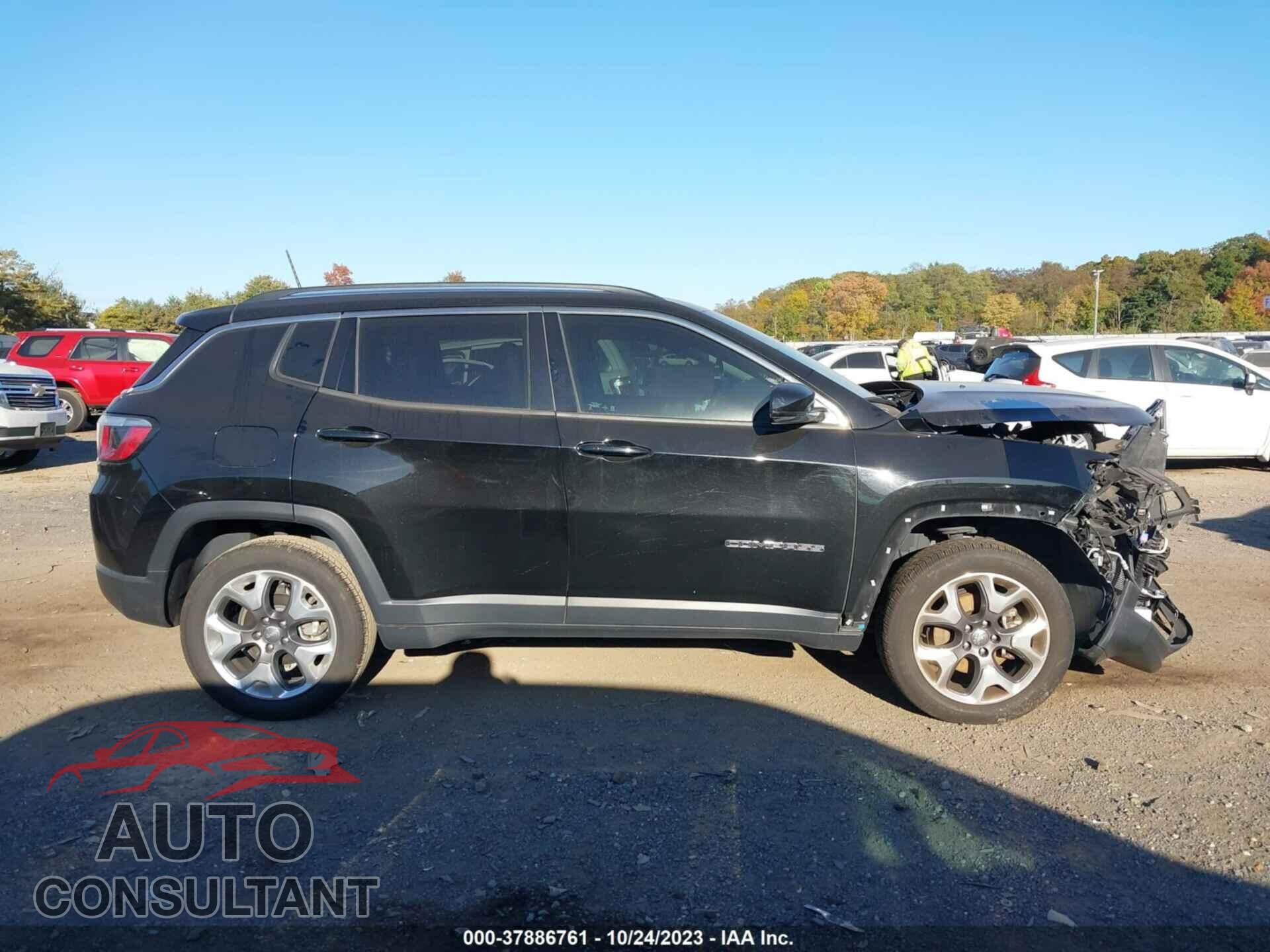 JEEP COMPASS 2018 - 3C4NJDCB4JT147112
