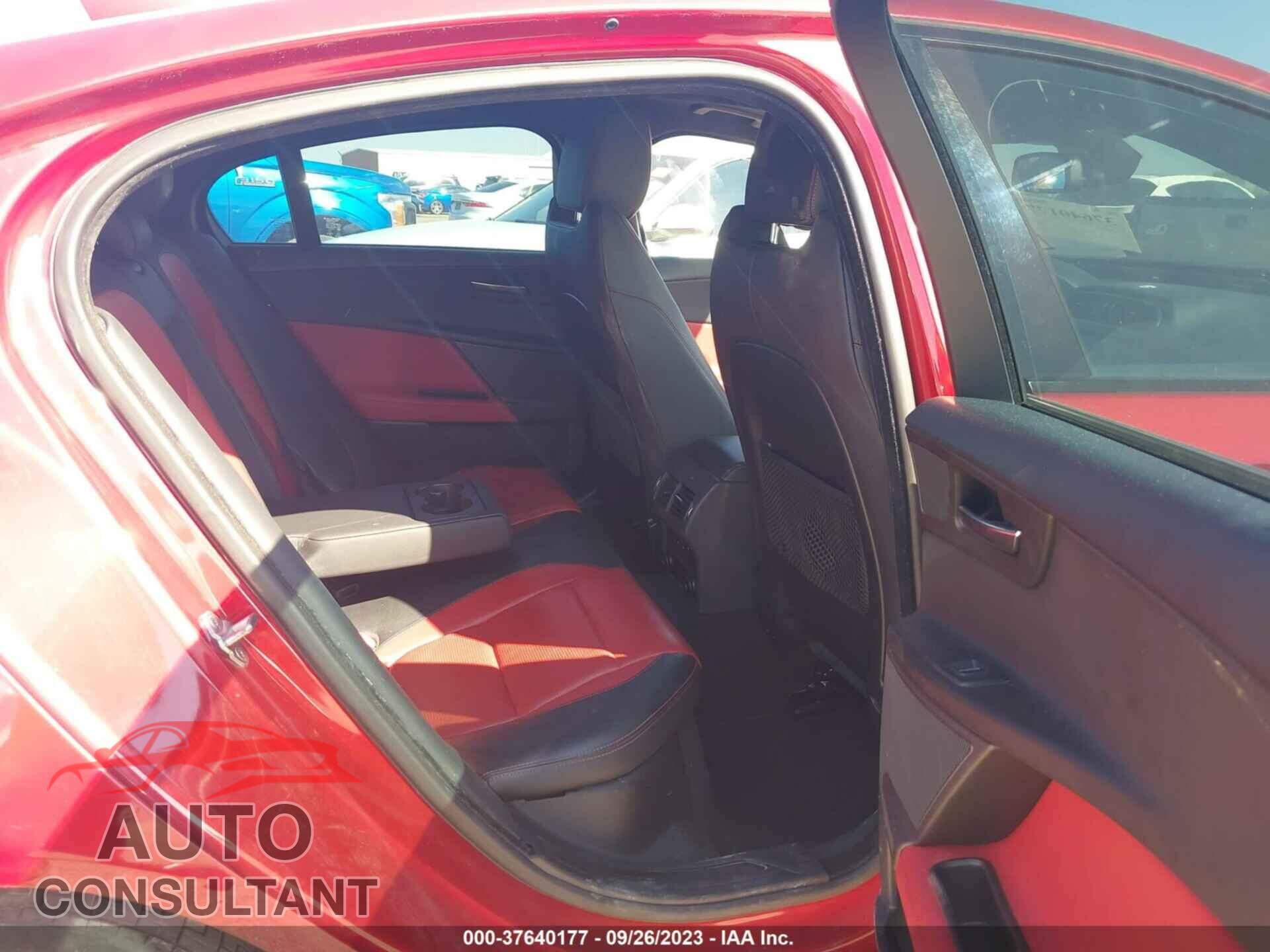 JAGUAR XE 2017 - SAJAL4BV1HA972743