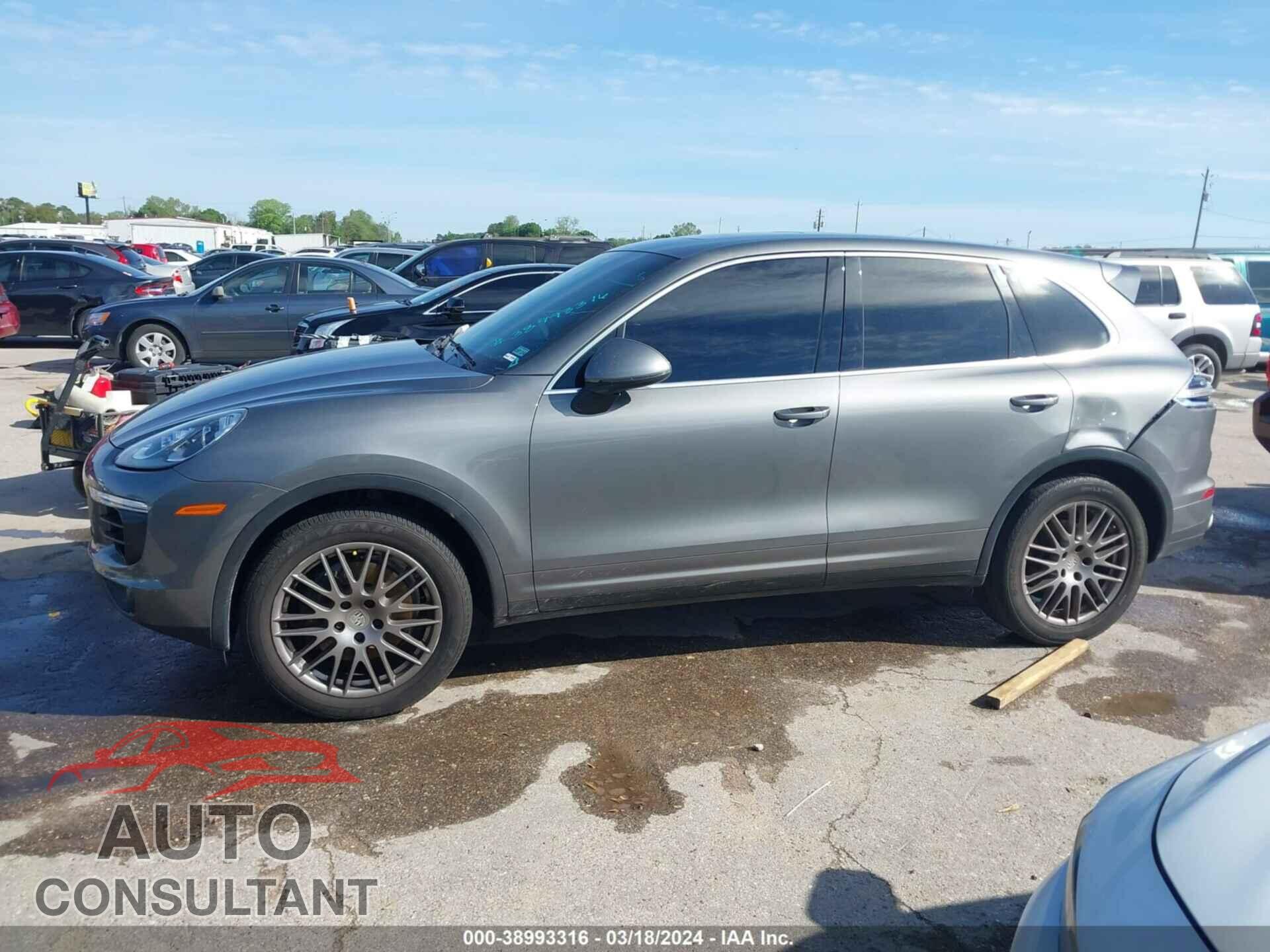 PORSCHE CAYENNE 2016 - WP1AA2A20GKA11509