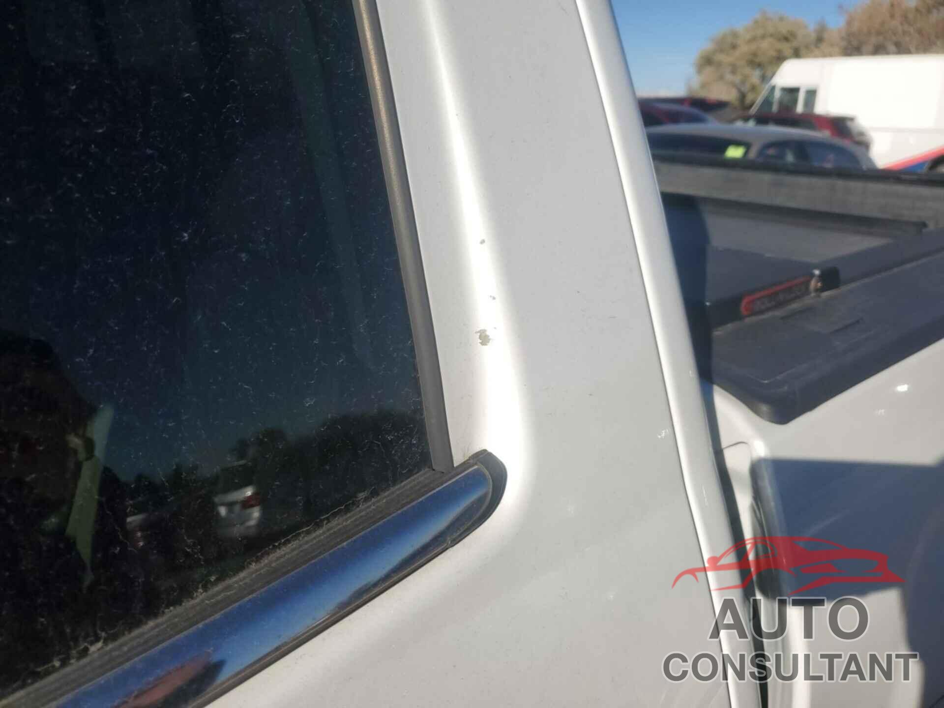 CHEVROLET SILVERADO 1500 2018 - 3GCUKSECXJG335502