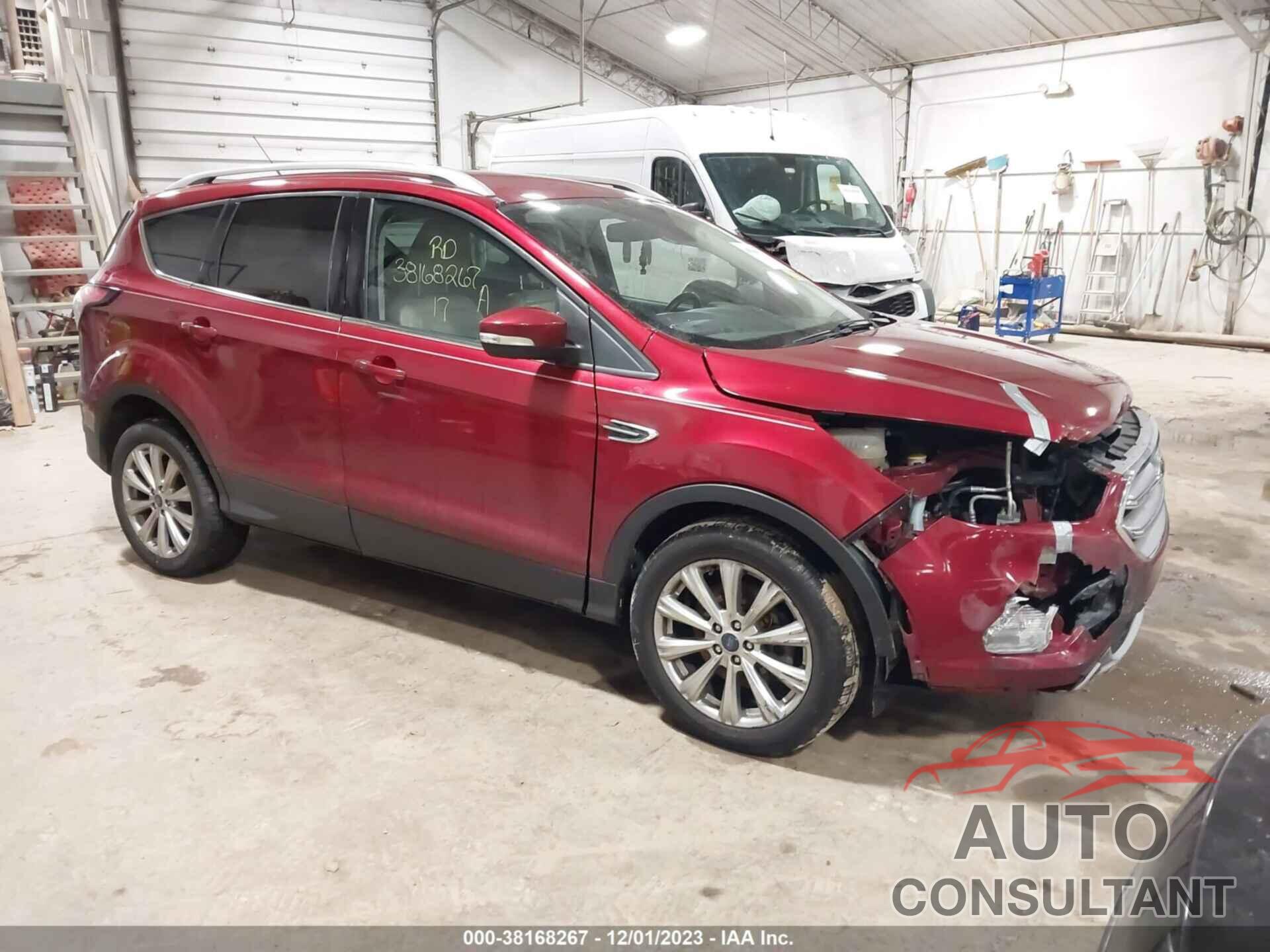 FORD ESCAPE 2017 - 1FMCU9J9XHUB76525