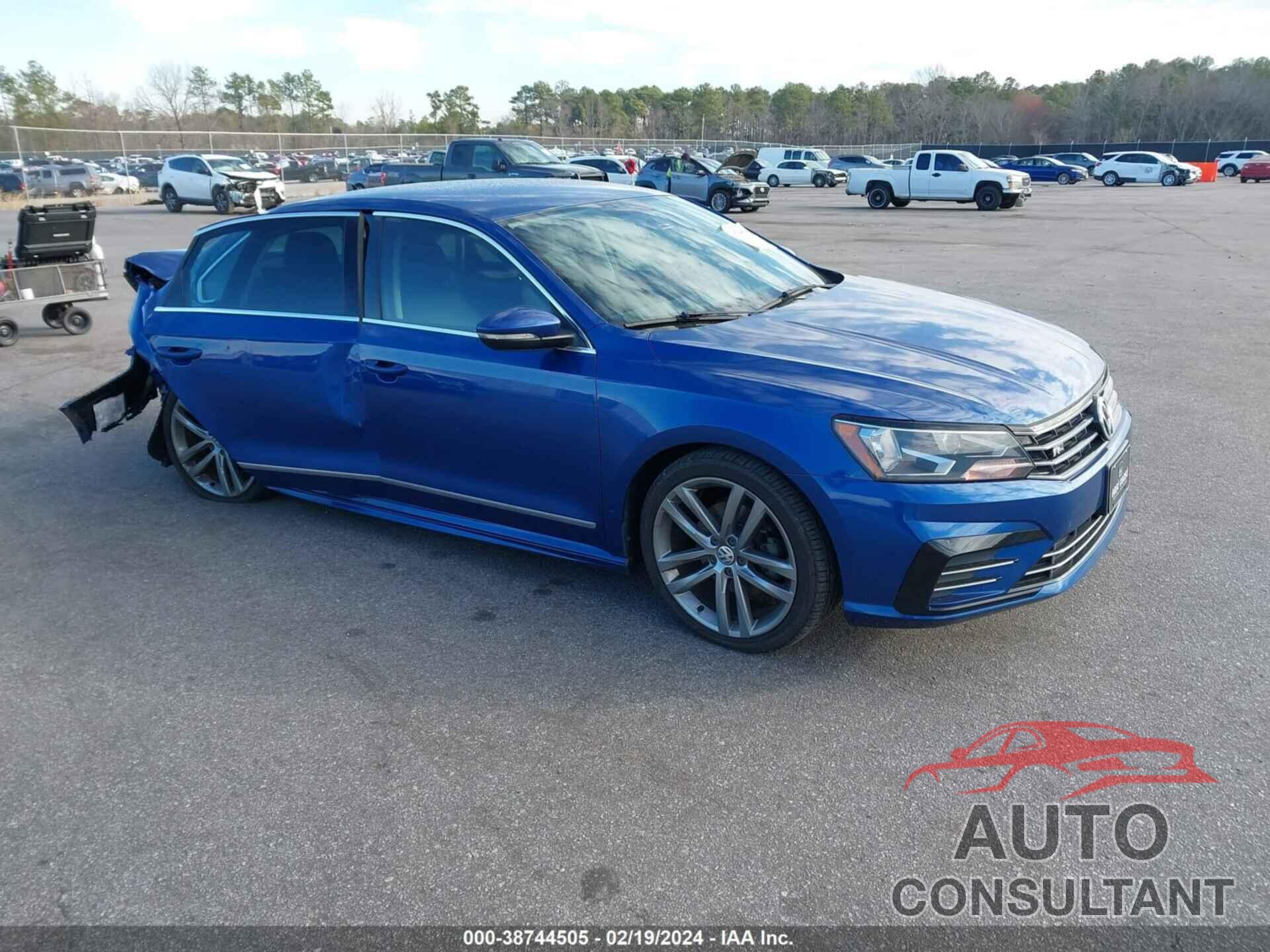 VOLKSWAGEN PASSAT 2016 - 1VWAT7A33GC066271