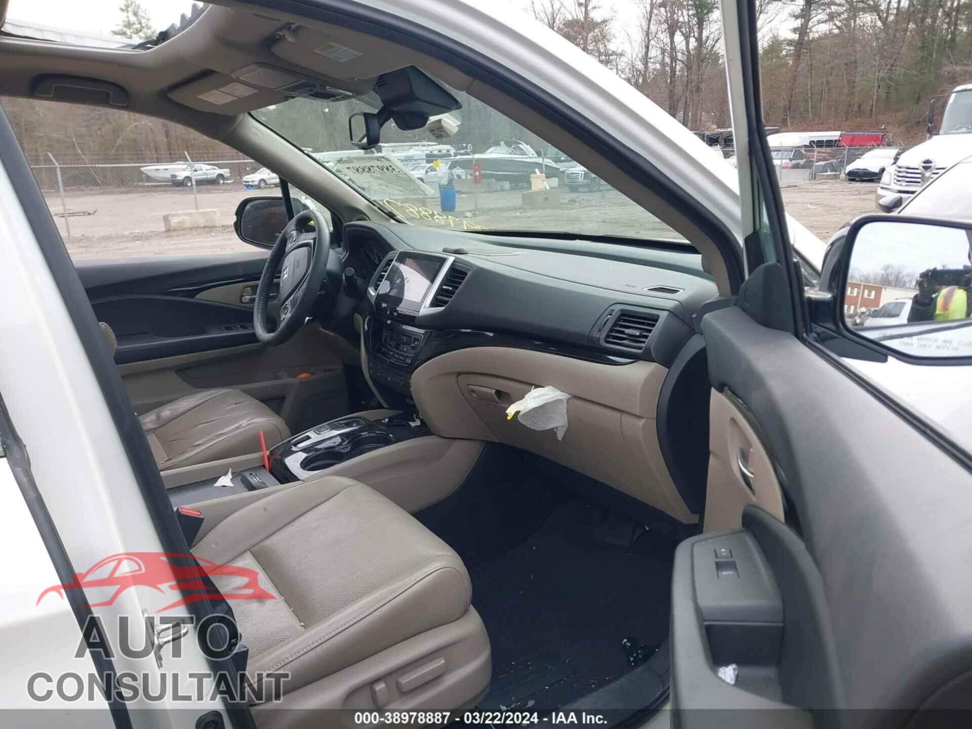 HONDA PILOT 2016 - 5FNYF6H04GB035659