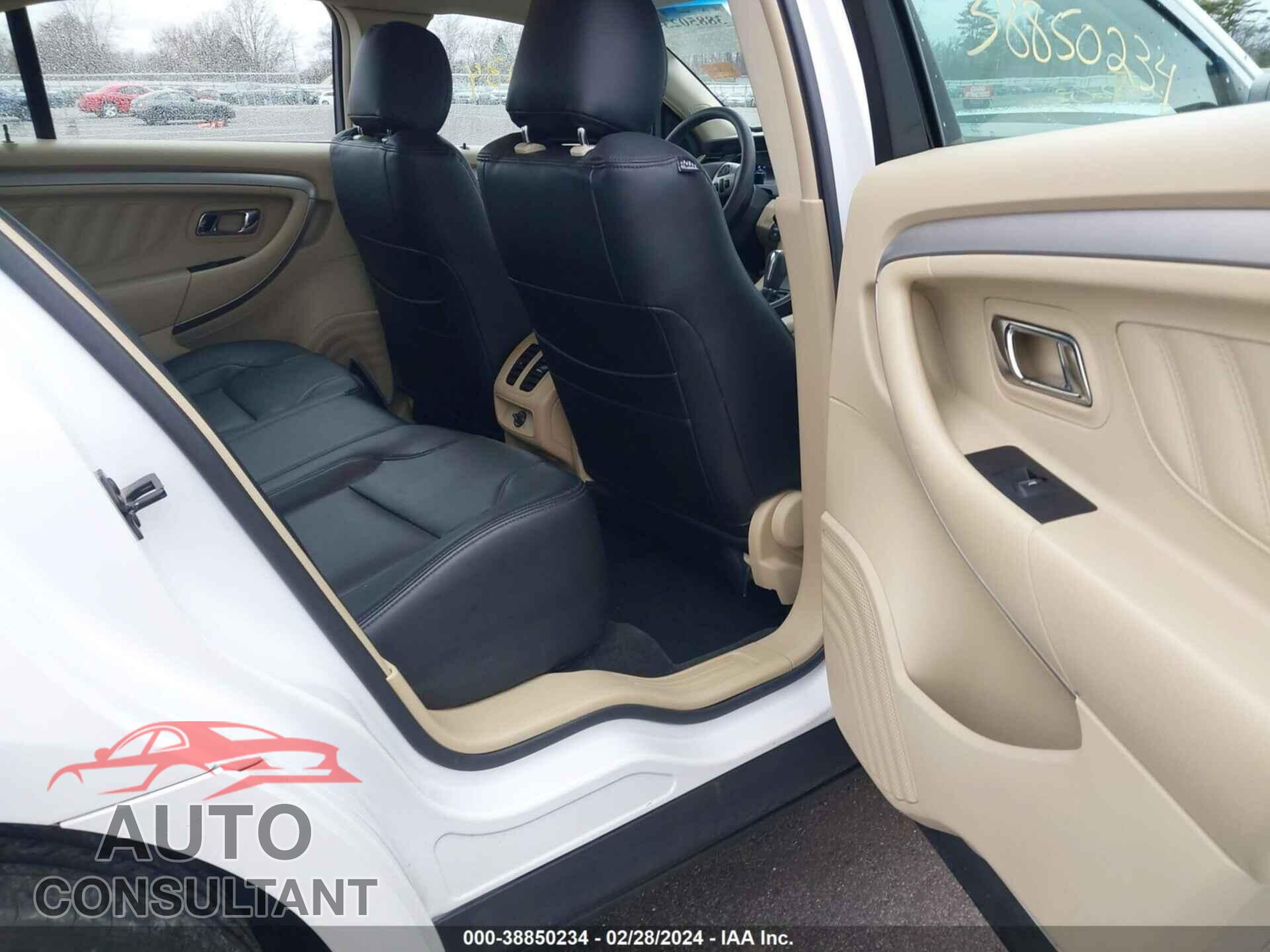 FORD TAURUS 2017 - 1FAHP2D8XHG116812