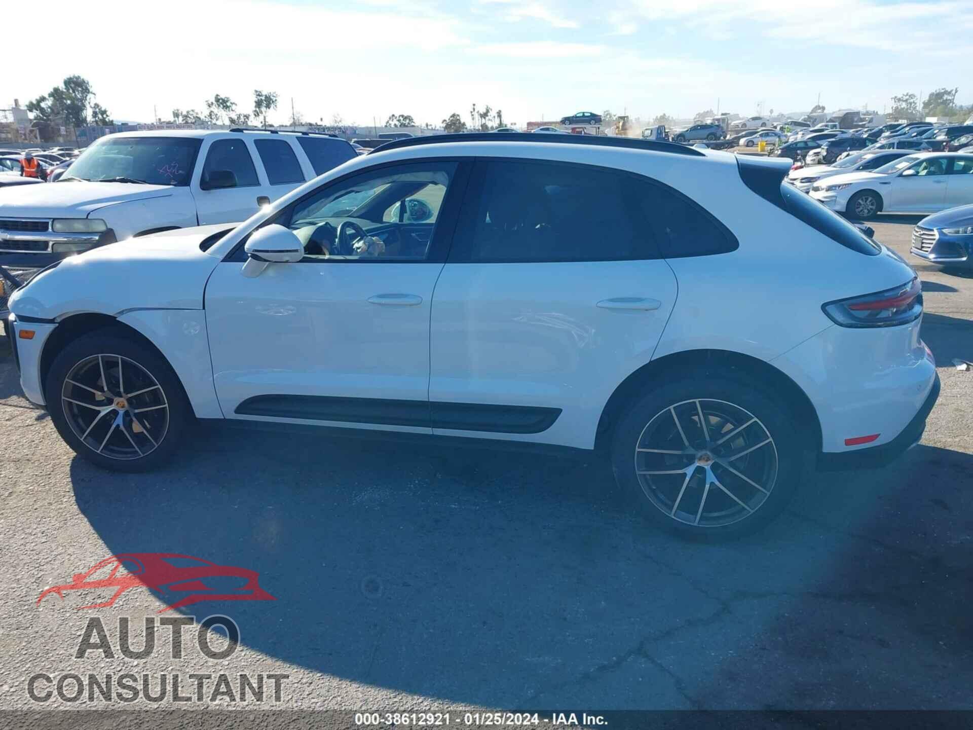 PORSCHE MACAN 2022 - WP1AA2A52NLB12312