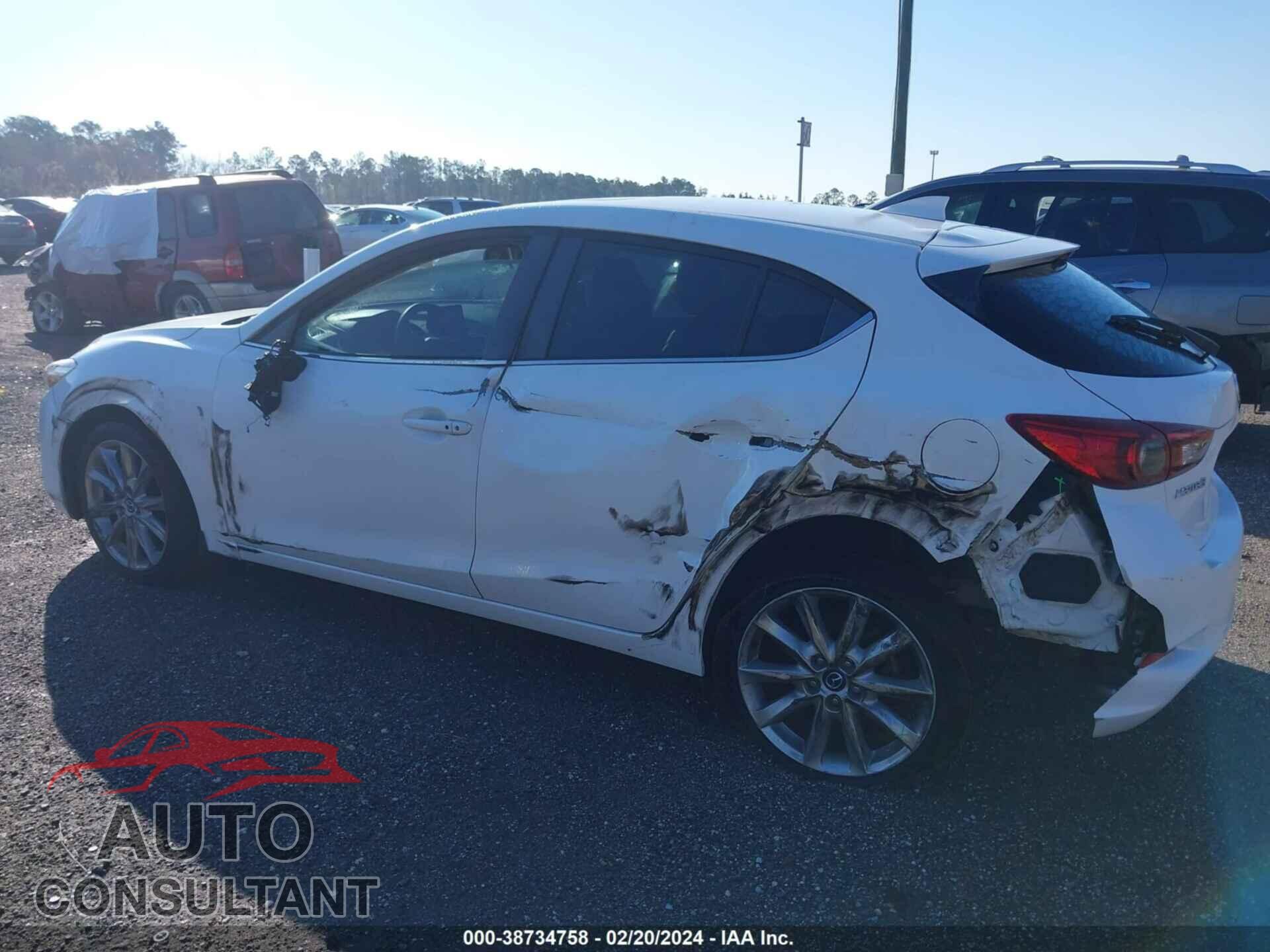 MAZDA MAZDA3 2017 - 3MZBN1M37HM151671