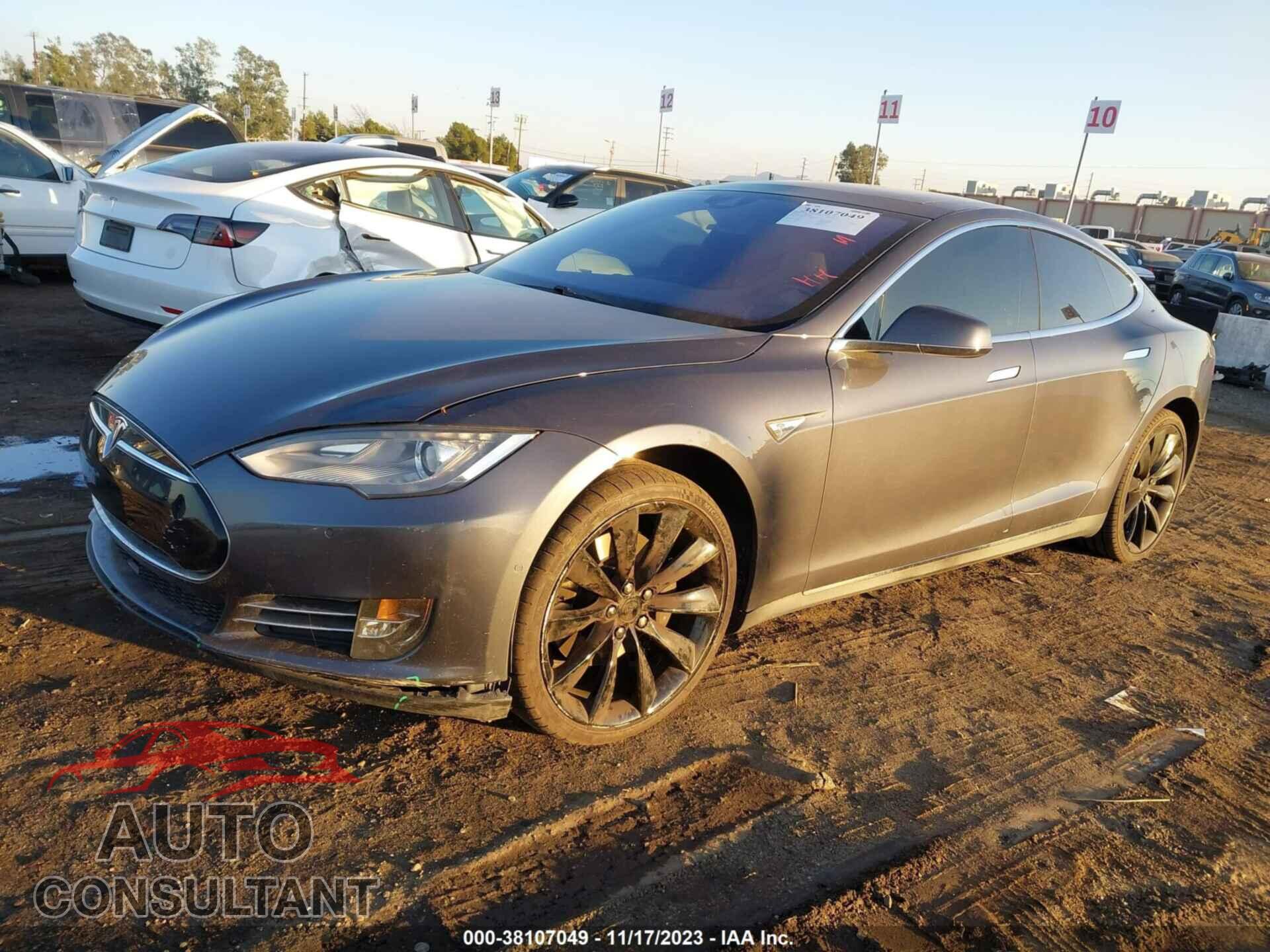 TESLA MODEL S 2016 - 5YJSA1E28GF128035