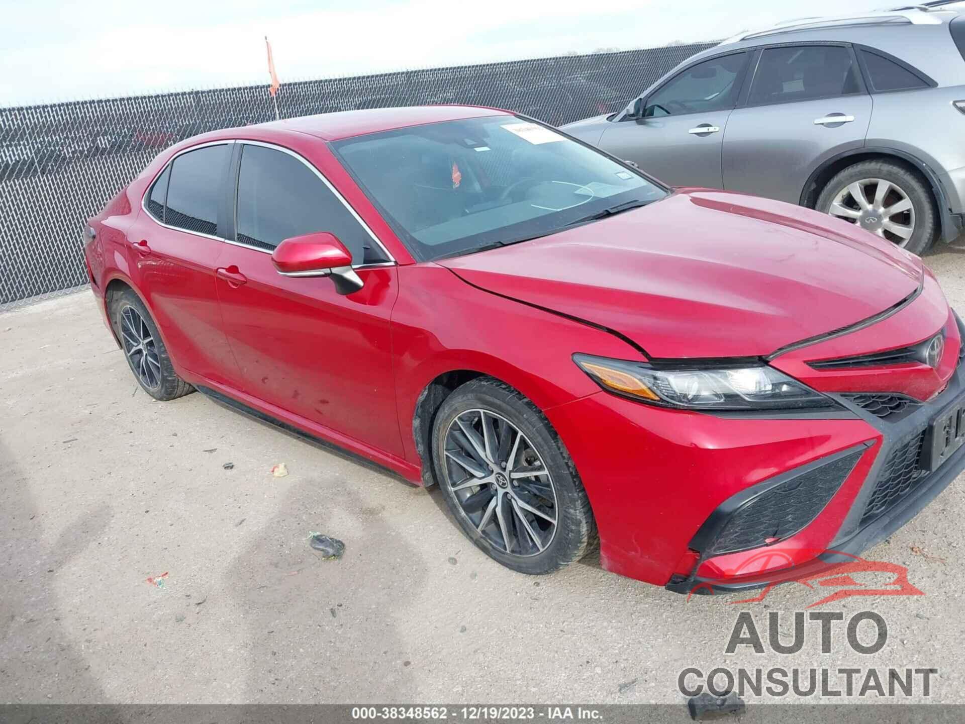 TOYOTA CAMRY 2022 - 4T1G11AK9NU002861