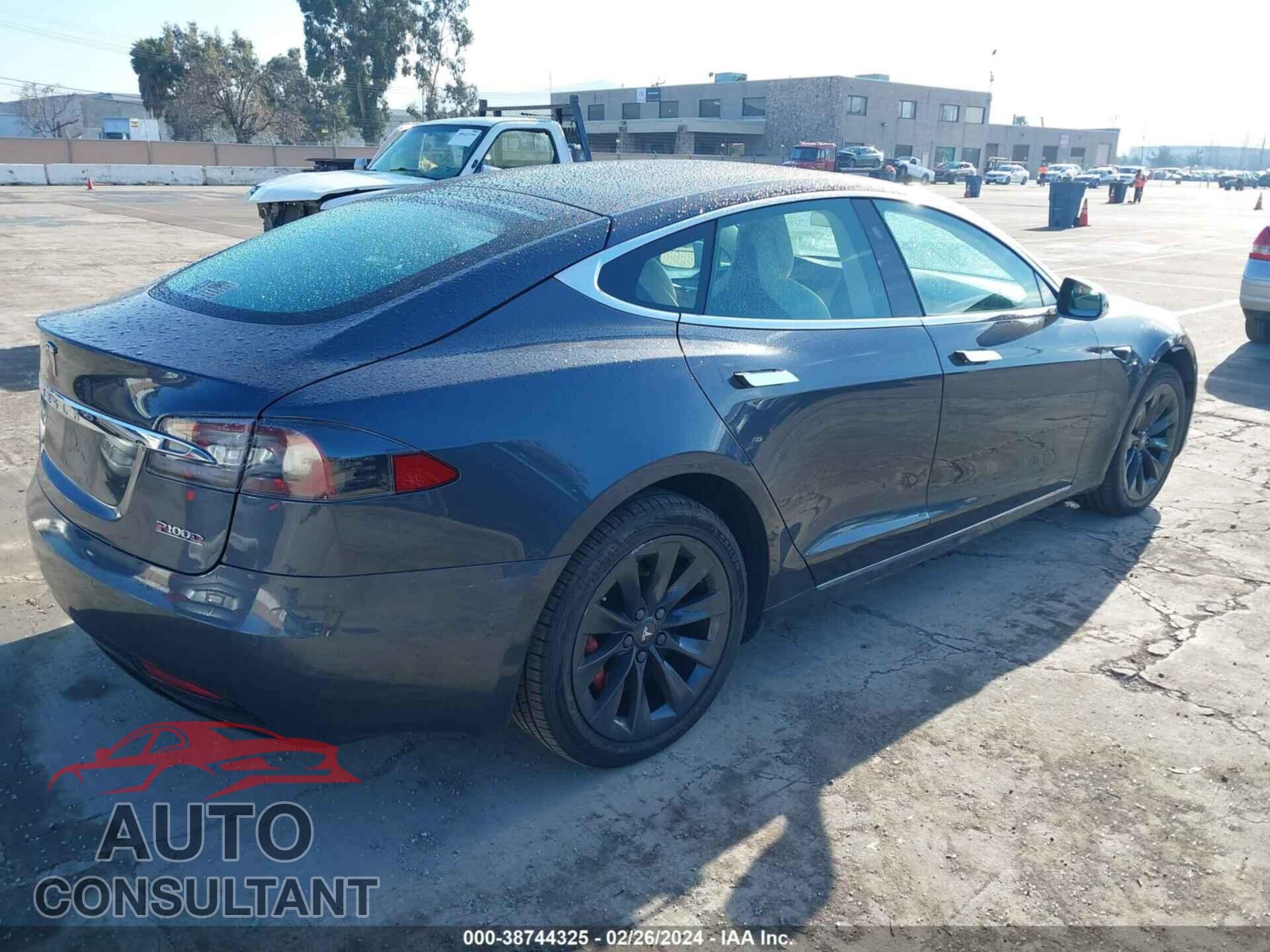 TESLA MODEL S 2018 - 5YJSA1E46JF259618