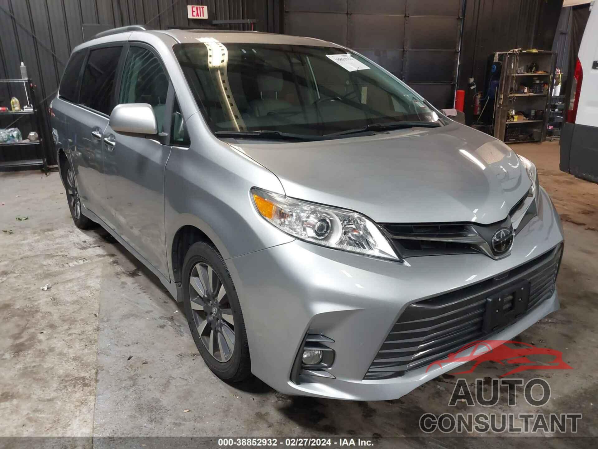 TOYOTA SIENNA 2019 - 5TDDZ3DC7KS215839