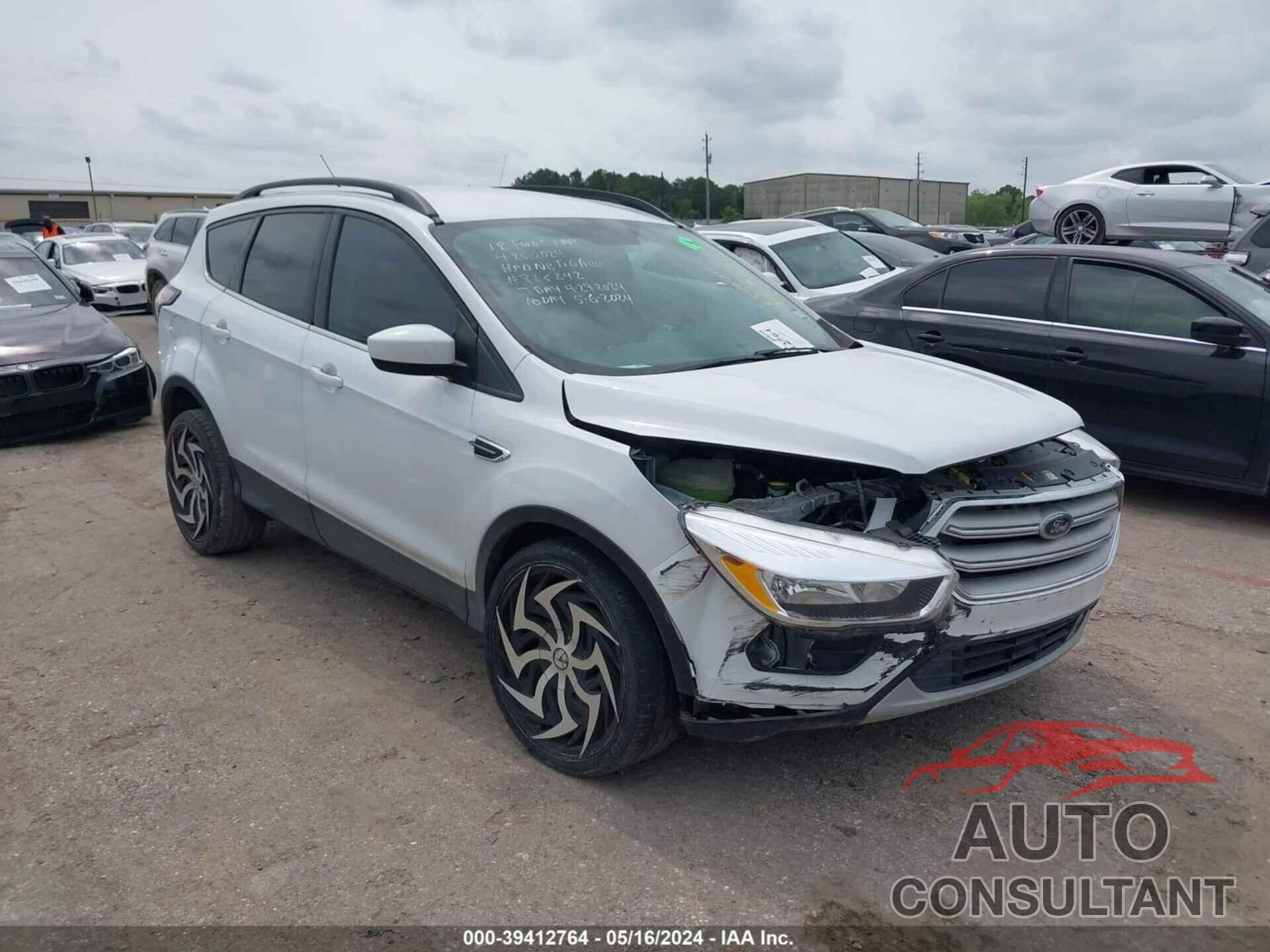 FORD ESCAPE 2018 - 1FMCU0GD8JUD04287