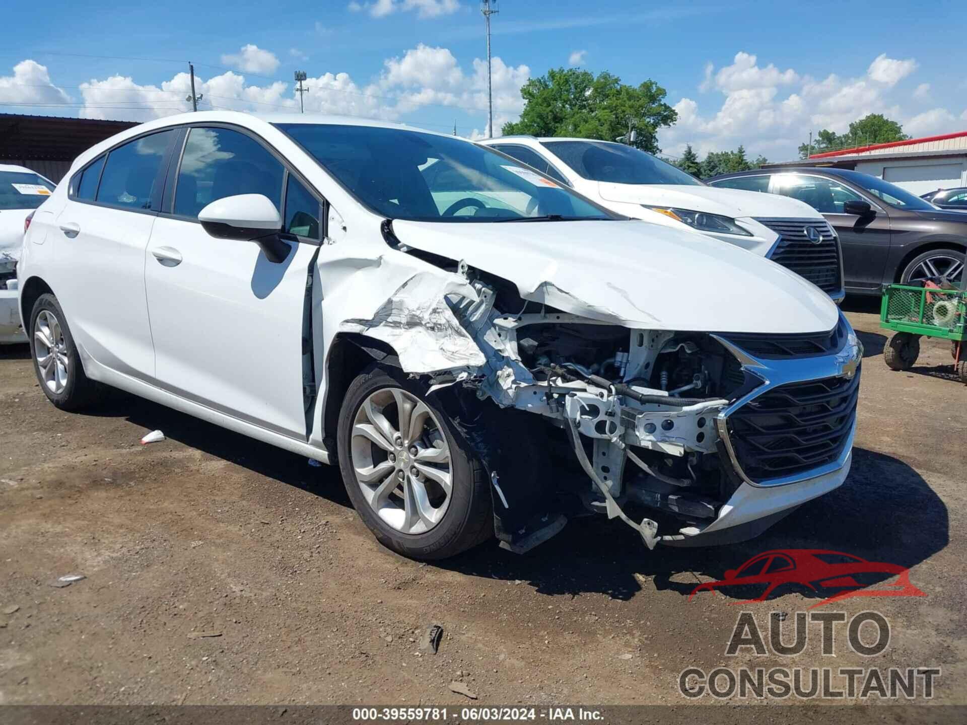 CHEVROLET CRUZE 2019 - 3G1BC6SM9KS567749